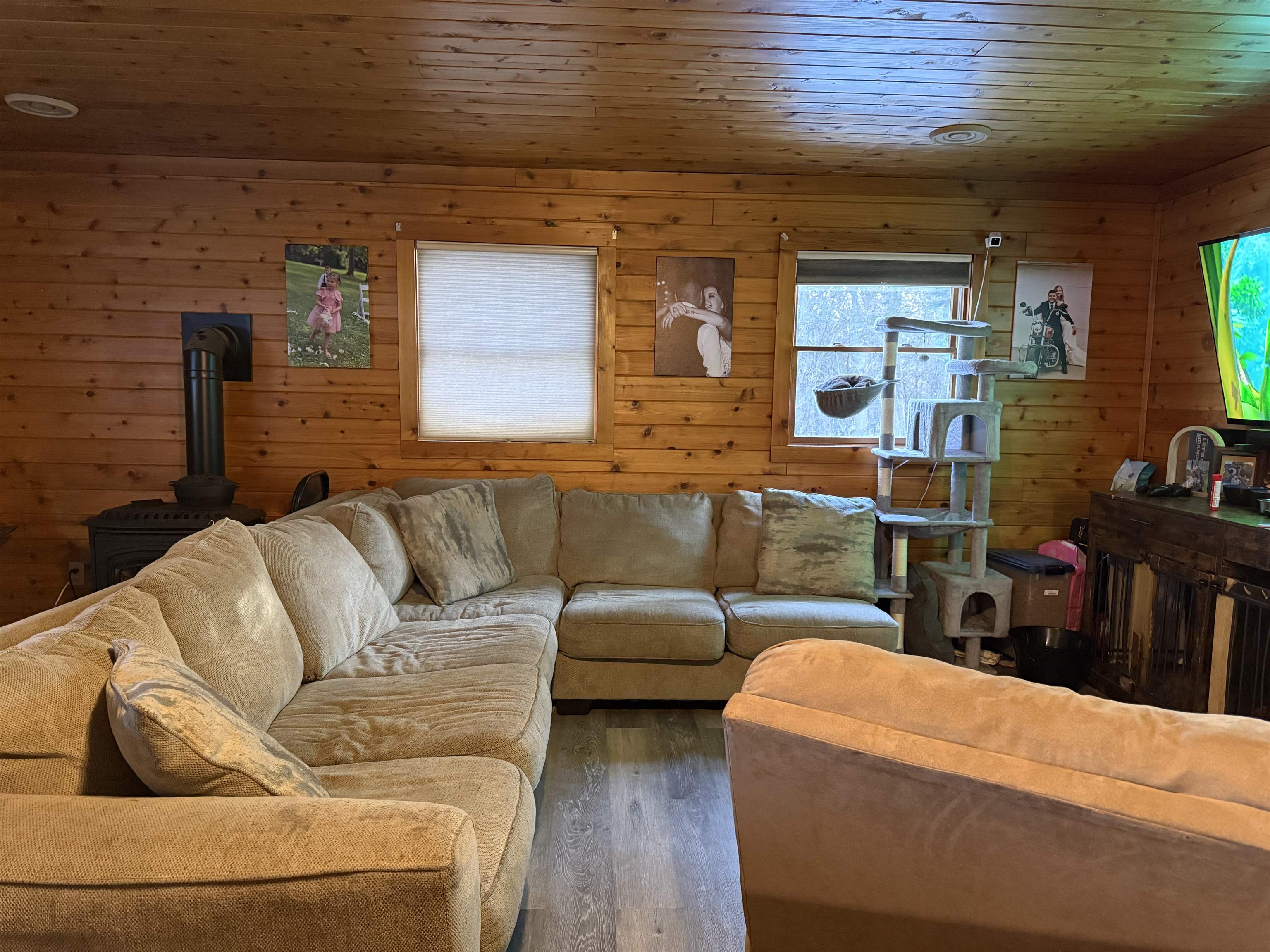 607 W WHISPERING CIRCLE, Redgranite, Wisconsin 54970, 3 Bedrooms Bedrooms, ,1 BathroomBathrooms,Residential,For Sale,607 W WHISPERING CIRCLE,22600115