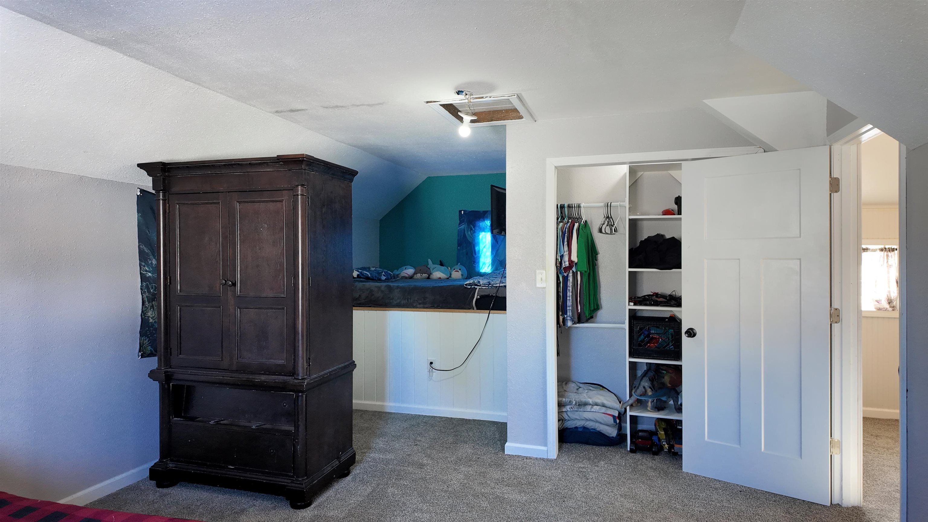 1013 9TH AVENUE, Antigo, Wisconsin 54409, 4 Bedrooms Bedrooms, ,2 BathroomsBathrooms,Residential,For Sale,1013 9TH AVENUE,22600126