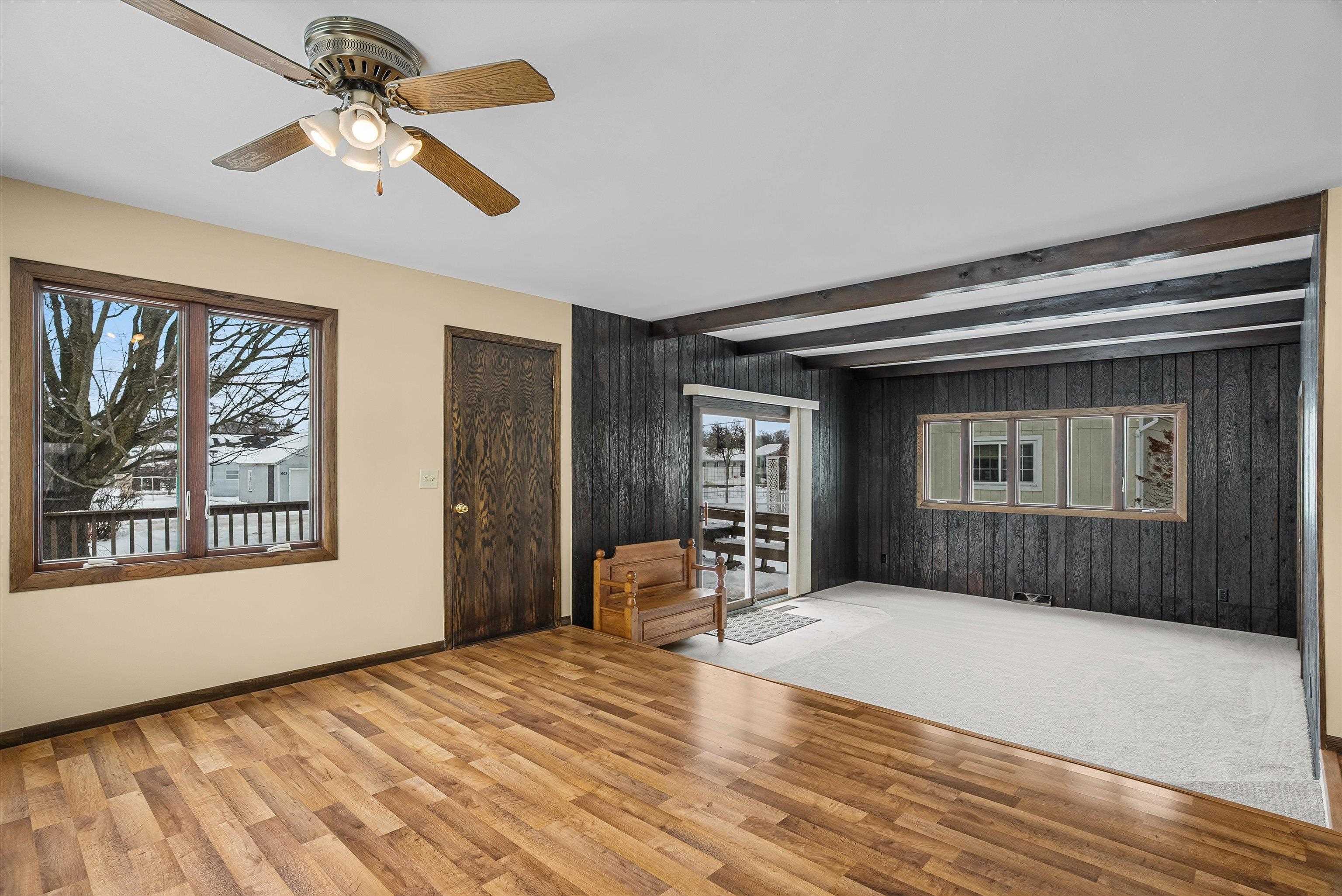 604 S APPLE AVENUE, Marshfield, Wisconsin 54449, 3 Bedrooms Bedrooms, ,1 BathroomBathrooms,Residential,For Sale,604 S APPLE AVENUE,22600129