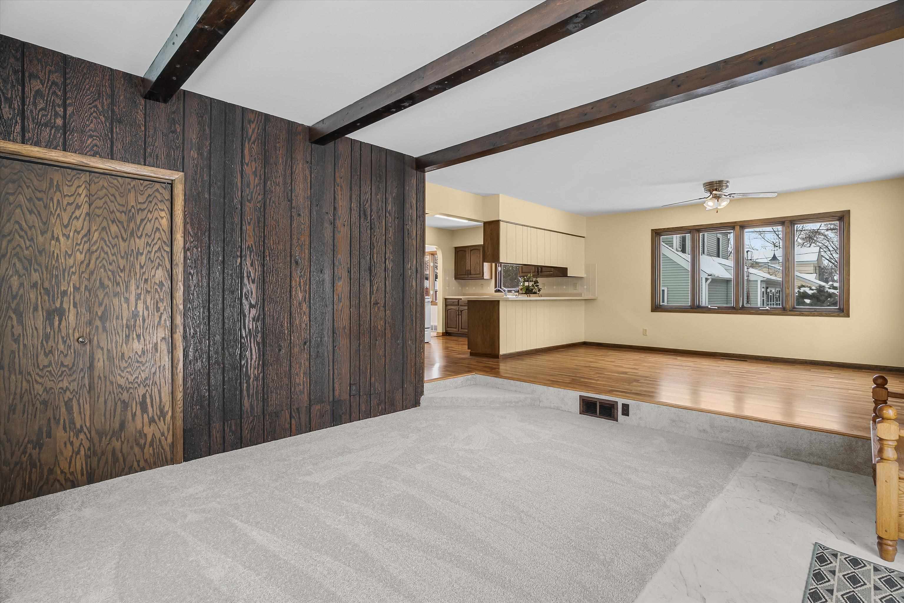 604 S APPLE AVENUE, Marshfield, Wisconsin 54449, 3 Bedrooms Bedrooms, ,1 BathroomBathrooms,Residential,For Sale,604 S APPLE AVENUE,22600129