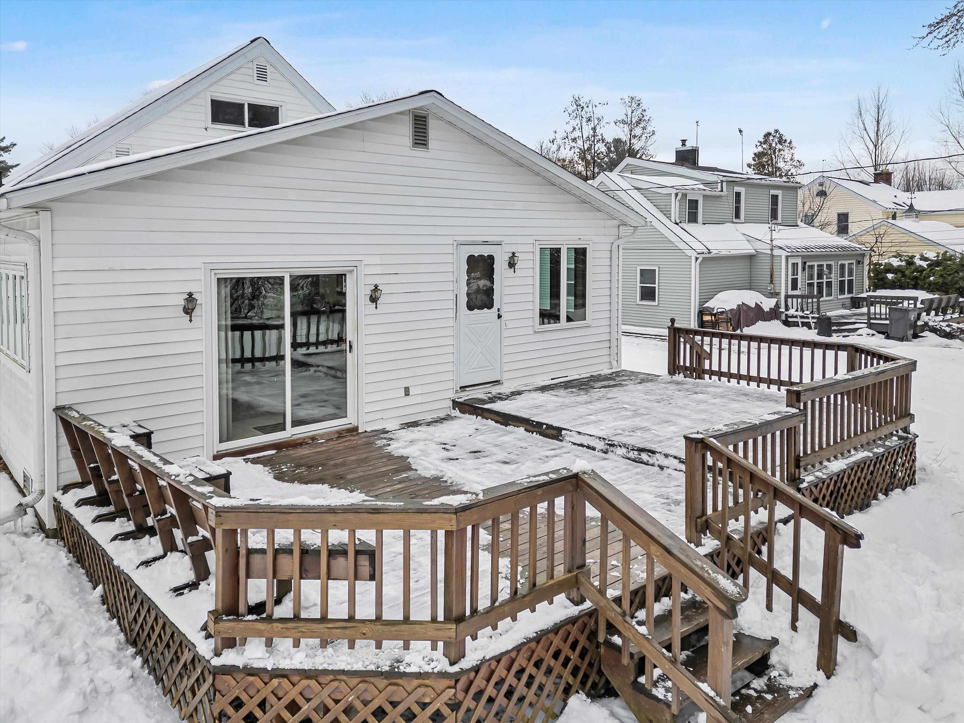 604 S APPLE AVENUE, Marshfield, Wisconsin 54449, 3 Bedrooms Bedrooms, ,1 BathroomBathrooms,Residential,For Sale,604 S APPLE AVENUE,22600129