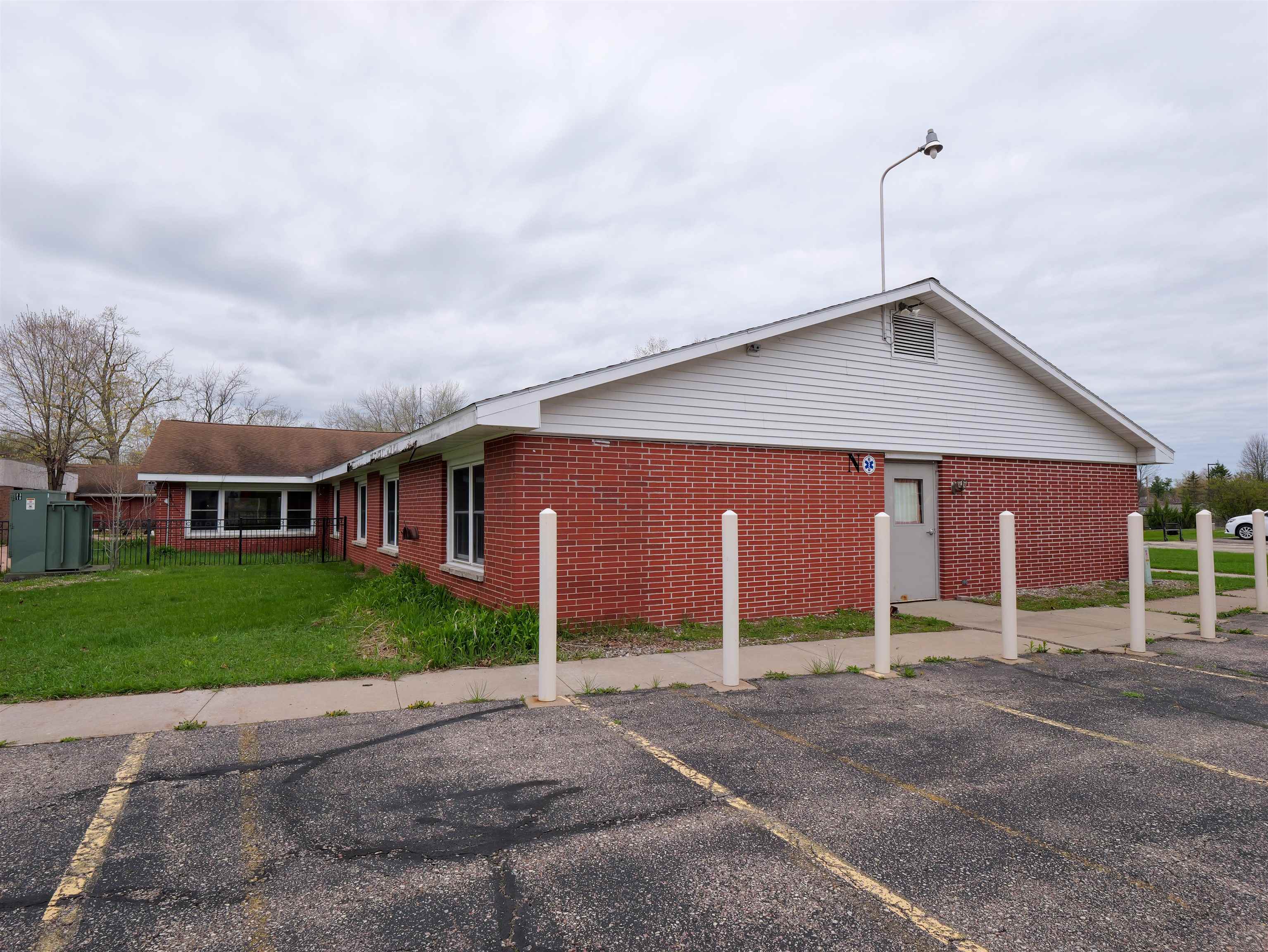 165 S CHET KRAUSE DRIVE, Iola, Wisconsin 54945, 1 Bedroom Bedrooms, 4 Rooms Rooms,1 BathroomBathrooms,Multi-family,For Sale,165 S CHET KRAUSE DRIVE,22600132