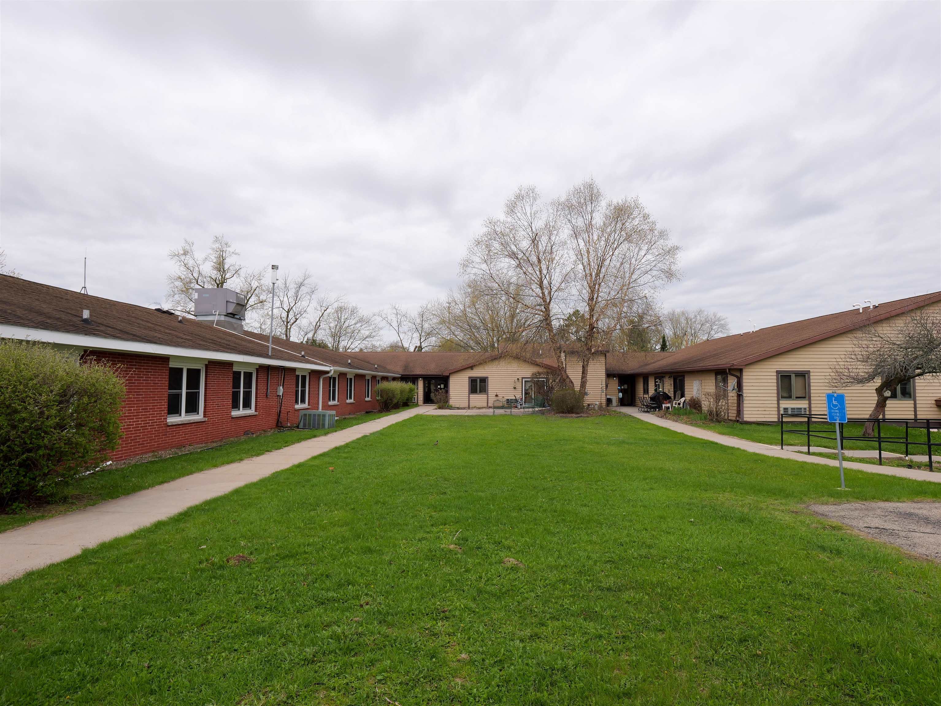 165 S CHET KRAUSE DRIVE, Iola, Wisconsin 54945, 1 Bedroom Bedrooms, 4 Rooms Rooms,1 BathroomBathrooms,Multi-family,For Sale,165 S CHET KRAUSE DRIVE,22600132