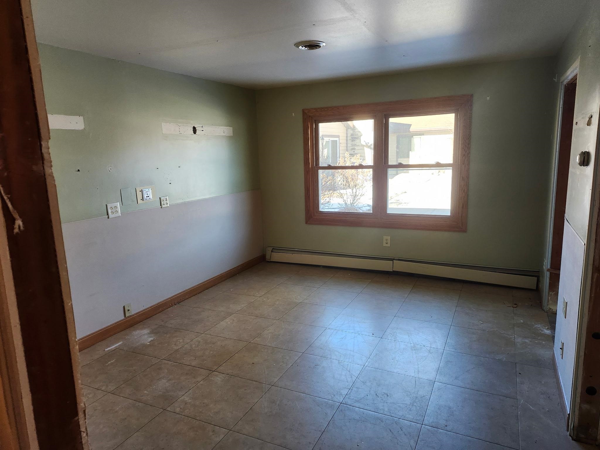 165 S CHET KRAUSE DRIVE, Iola, Wisconsin 54945, 1 Bedroom Bedrooms, 4 Rooms Rooms,1 BathroomBathrooms,Multi-family,For Sale,165 S CHET KRAUSE DRIVE,22600132