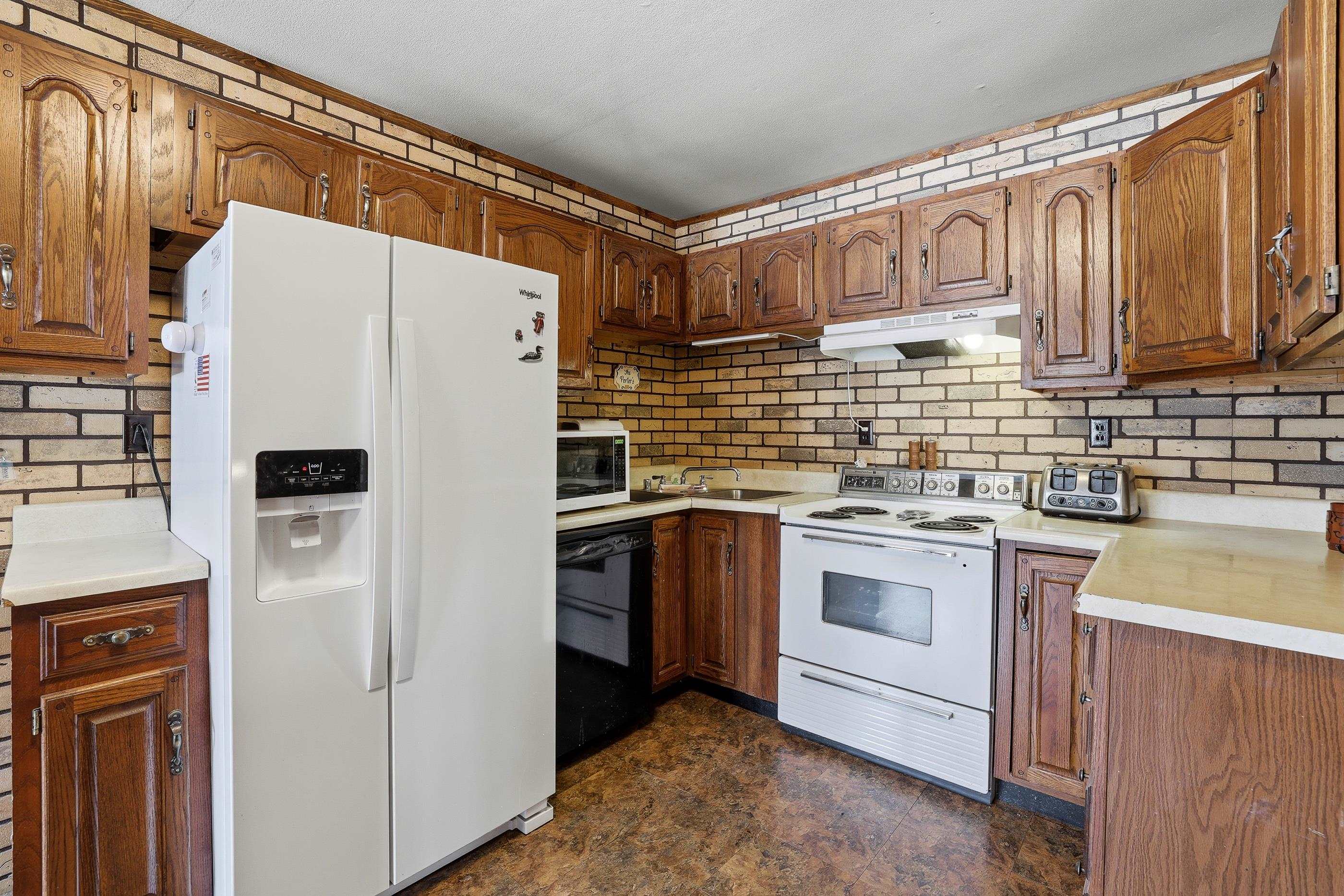 5106 ARPIN HANSEN ROAD, Arpin, Wisconsin 54410, 3 Bedrooms Bedrooms, ,2 BathroomsBathrooms,Residential,For Sale,5106 ARPIN HANSEN ROAD,22600133