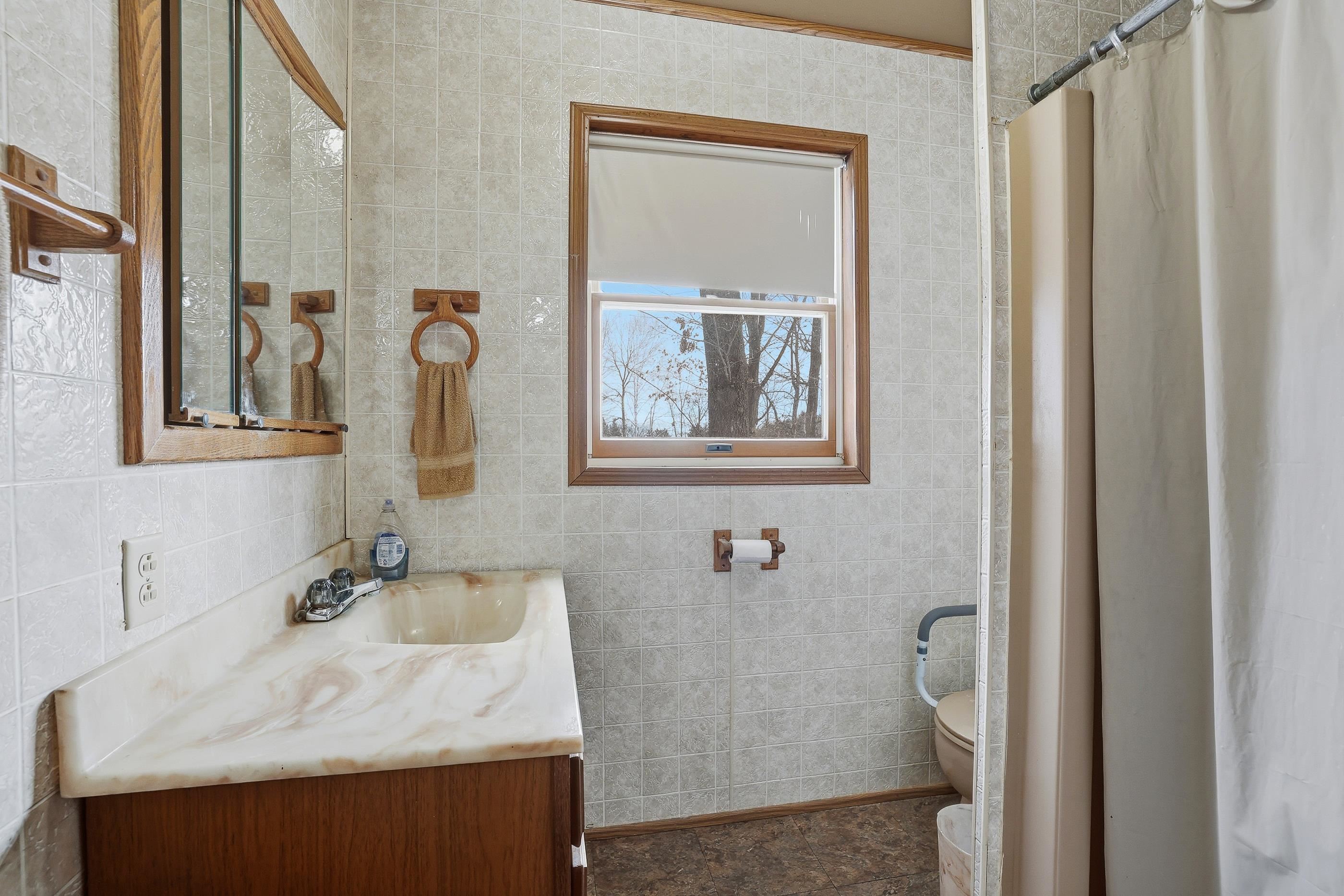 5106 ARPIN HANSEN ROAD, Arpin, Wisconsin 54410, 3 Bedrooms Bedrooms, ,2 BathroomsBathrooms,Residential,For Sale,5106 ARPIN HANSEN ROAD,22600133