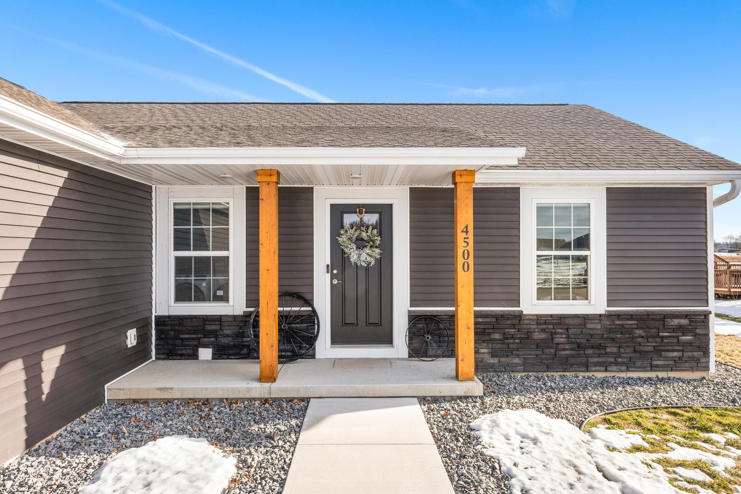 4500 MORELAND ROAD, Plover, Wisconsin 54467, 3 Bedrooms Bedrooms, ,2 BathroomsBathrooms,Residential,For Sale,4500 MORELAND ROAD,22600145