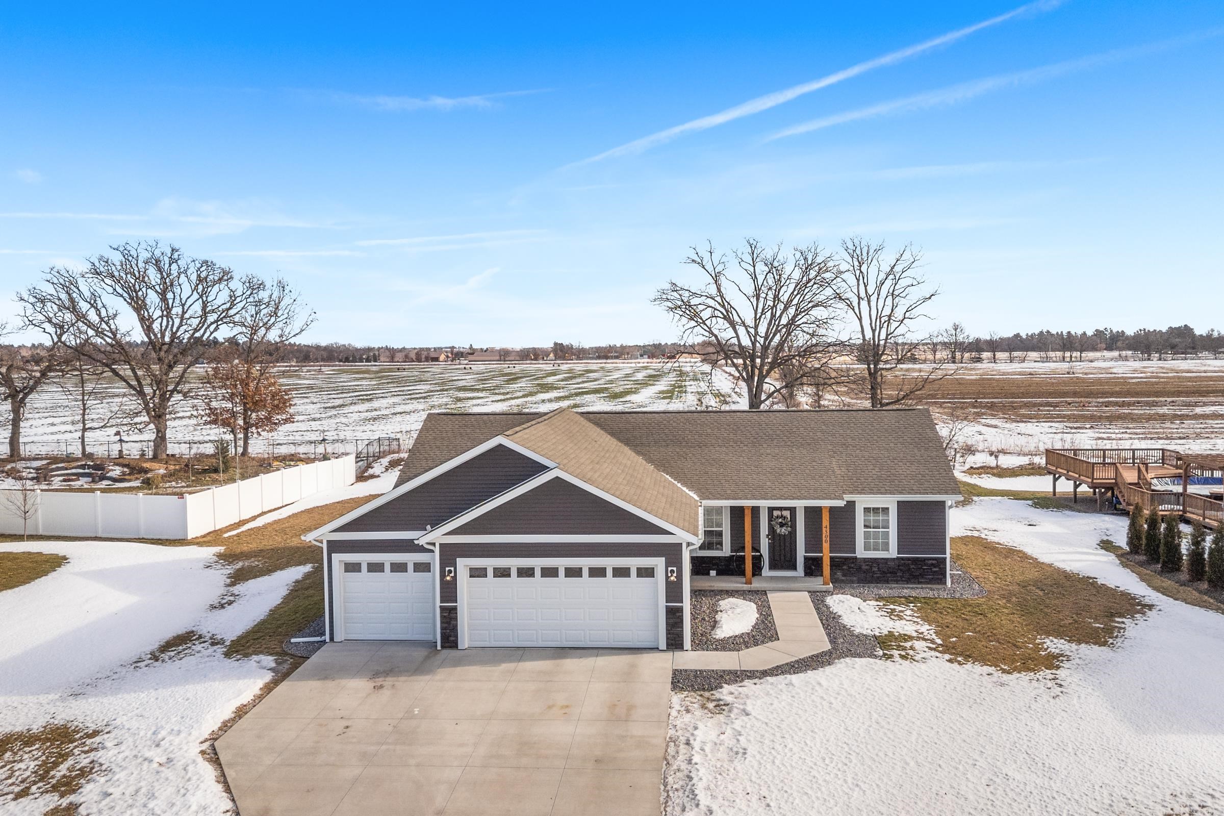 4500 MORELAND ROAD, Plover, Wisconsin 54467, 3 Bedrooms Bedrooms, ,2 BathroomsBathrooms,Residential,For Sale,4500 MORELAND ROAD,22600145