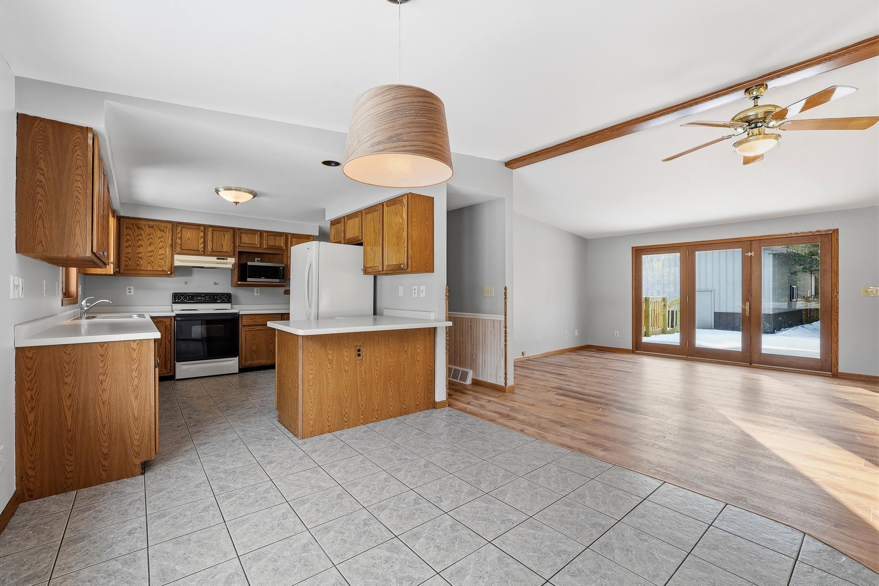 2631 CHASE STREET, Wisconsin Rapids, Wisconsin 54495, 3 Bedrooms Bedrooms, ,2 BathroomsBathrooms,Residential,For Sale,2631 CHASE STREET,22600148