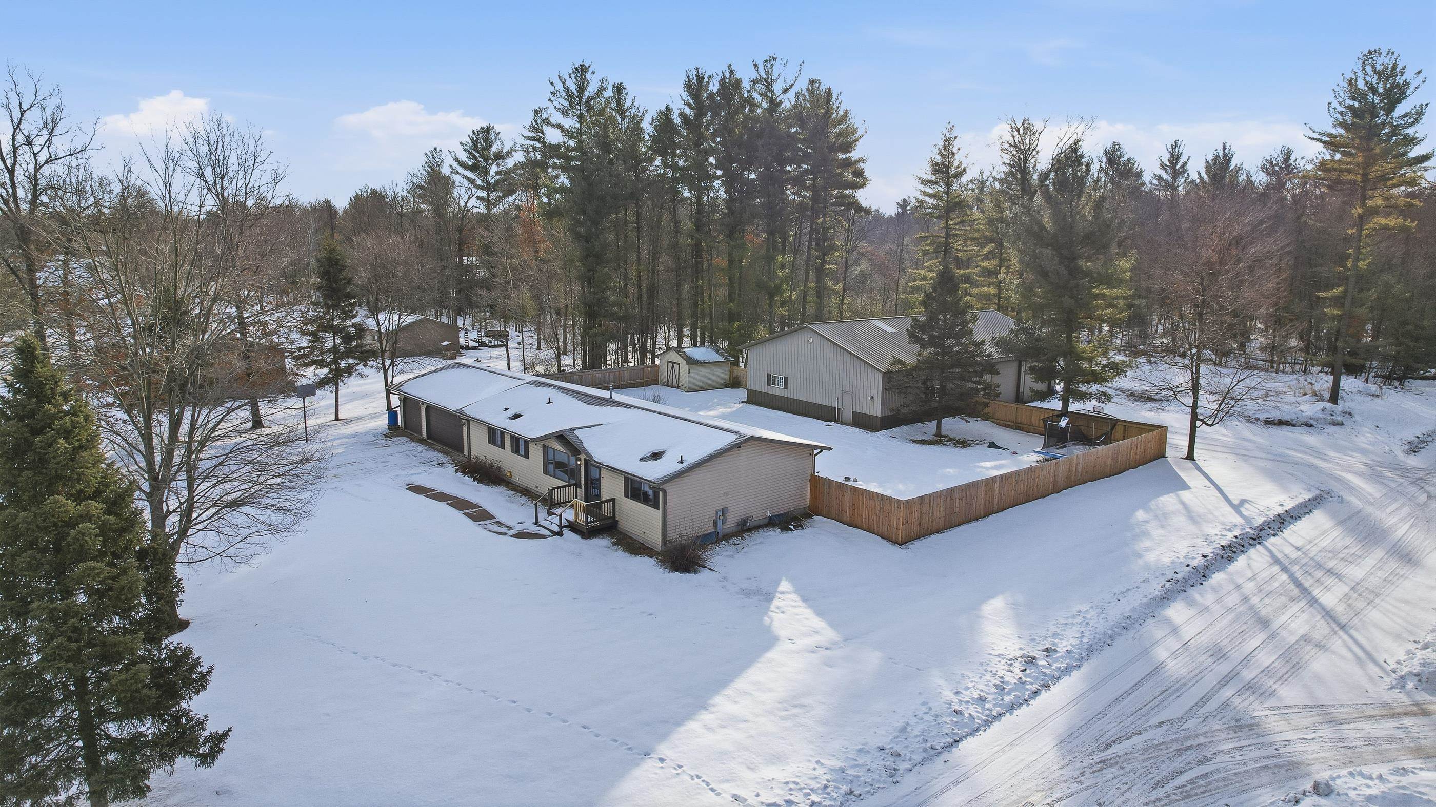 2631 CHASE STREET, Wisconsin Rapids, Wisconsin 54495, 3 Bedrooms Bedrooms, ,2 BathroomsBathrooms,Residential,For Sale,2631 CHASE STREET,22600148