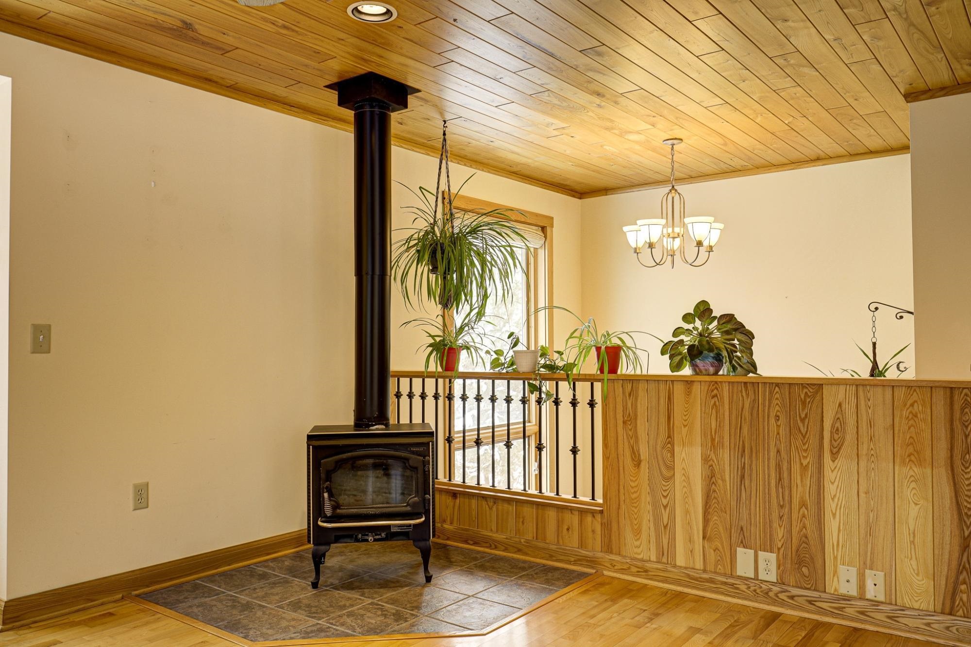 2899 STATE HIGHWAY 17, Rhinelander, Wisconsin 54501, 2 Bedrooms Bedrooms, ,2 BathroomsBathrooms,Residential,For Sale,2899 STATE HIGHWAY 17,22600149