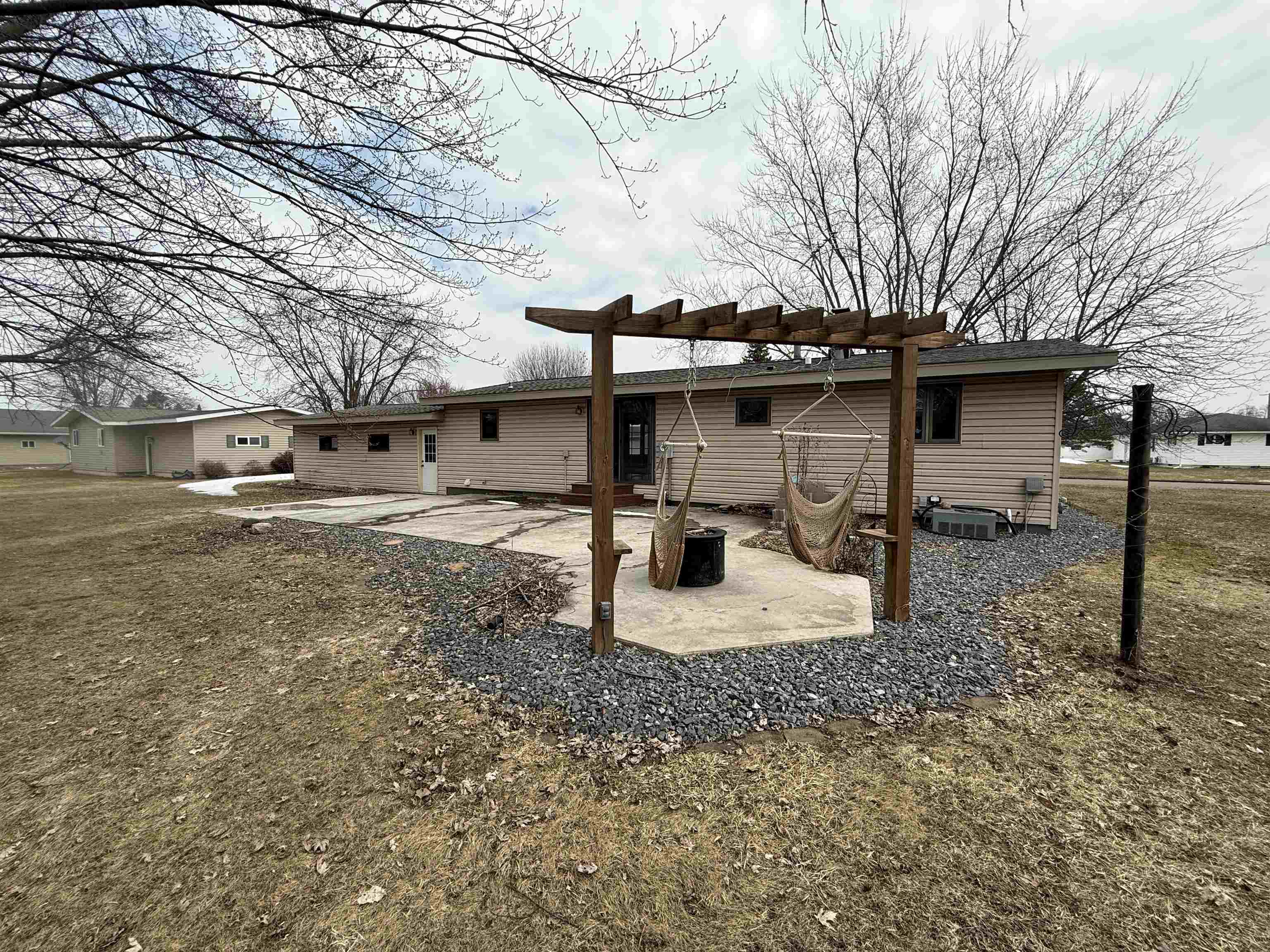 217 N FRANKLIN STREET, Stetsonville, Wisconsin 54480, 3 Bedrooms Bedrooms, ,2 BathroomsBathrooms,Residential,For Sale,217 N FRANKLIN STREET,22600177
