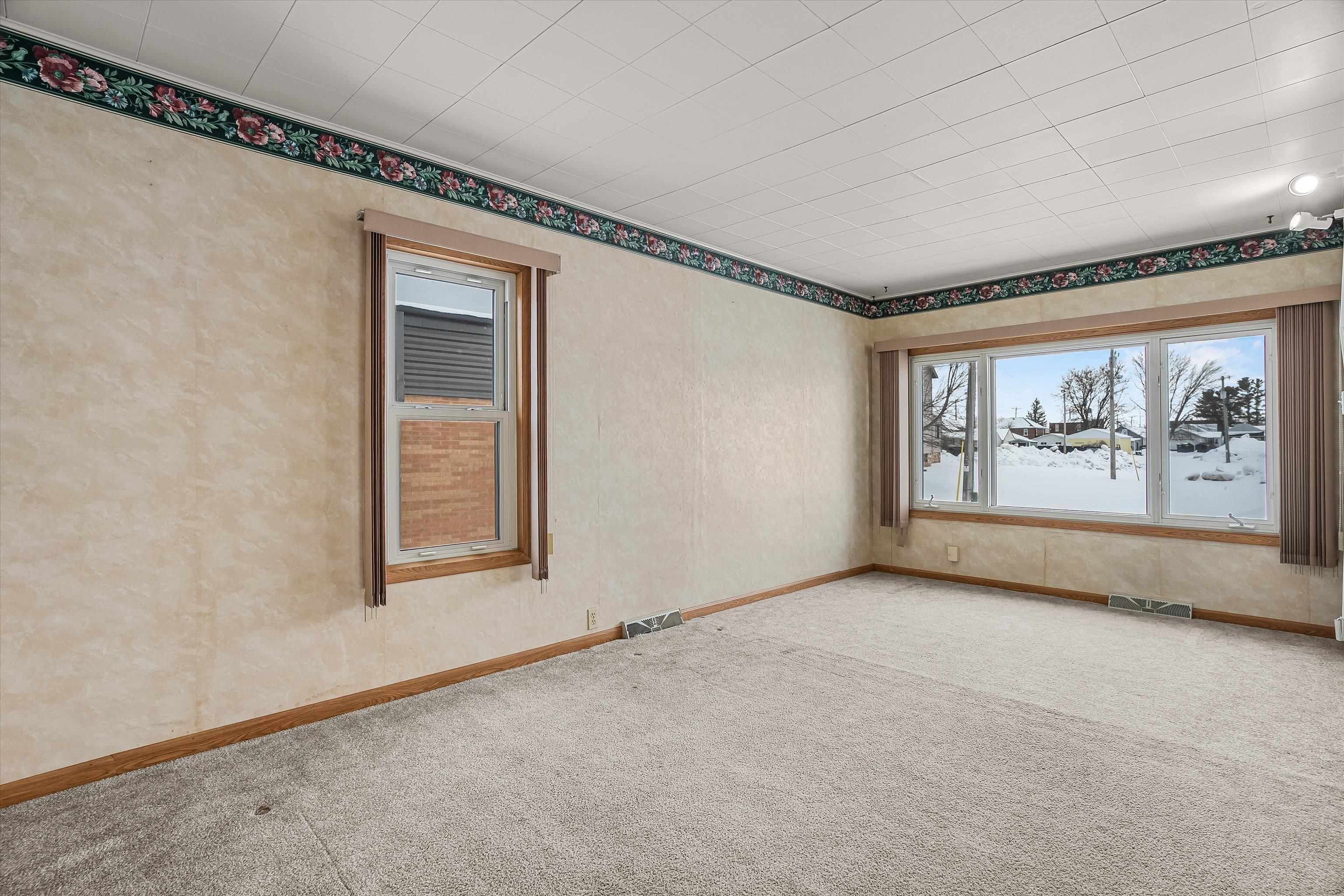 107 E WENDELL STREET, Spencer, Wisconsin 54479, 3 Bedrooms Bedrooms, ,1 BathroomBathrooms,Residential,For Sale,107 E WENDELL STREET,22600178