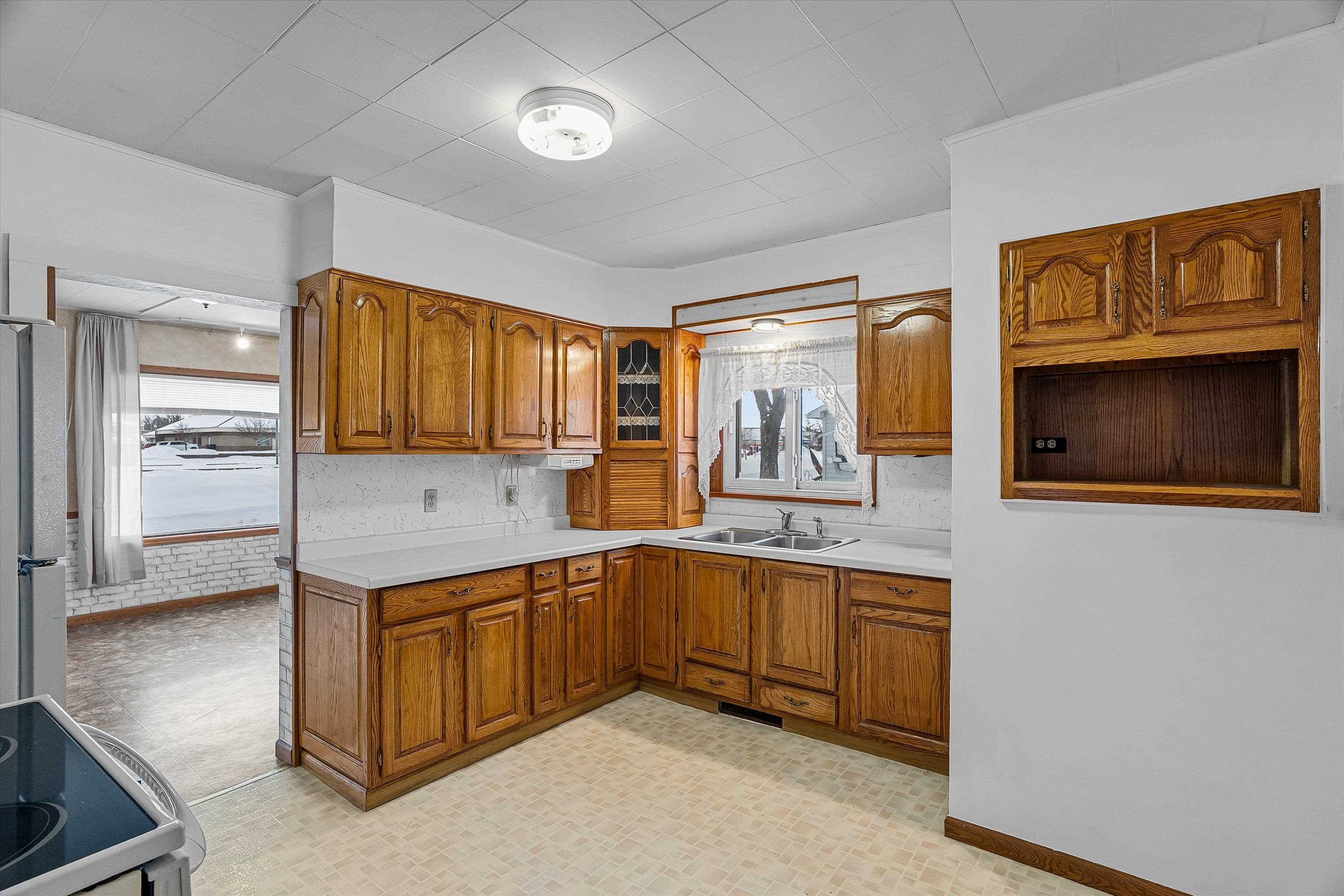 107 E WENDELL STREET, Spencer, Wisconsin 54479, 3 Bedrooms Bedrooms, ,1 BathroomBathrooms,Residential,For Sale,107 E WENDELL STREET,22600178