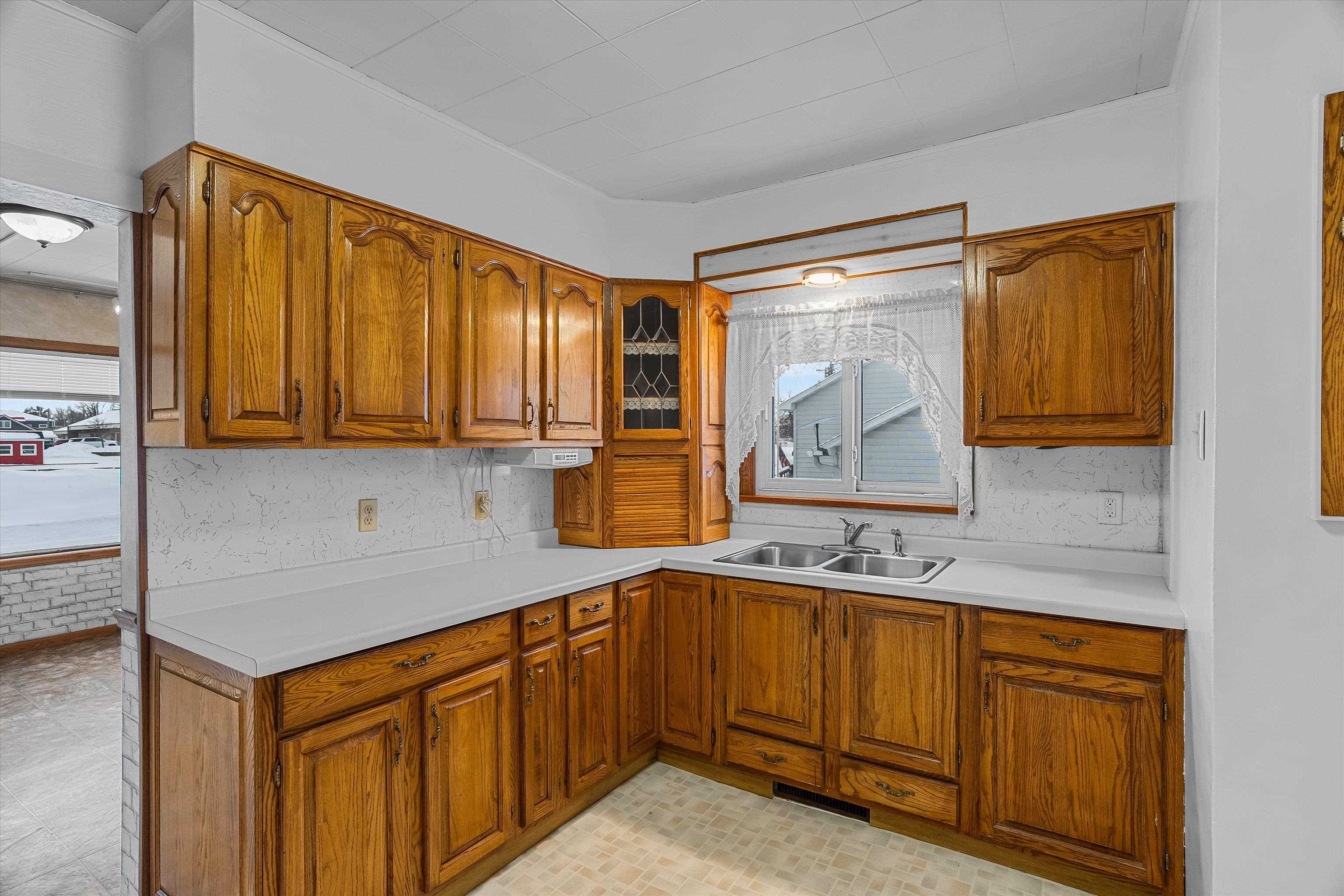 107 E WENDELL STREET, Spencer, Wisconsin 54479, 3 Bedrooms Bedrooms, ,1 BathroomBathrooms,Residential,For Sale,107 E WENDELL STREET,22600178