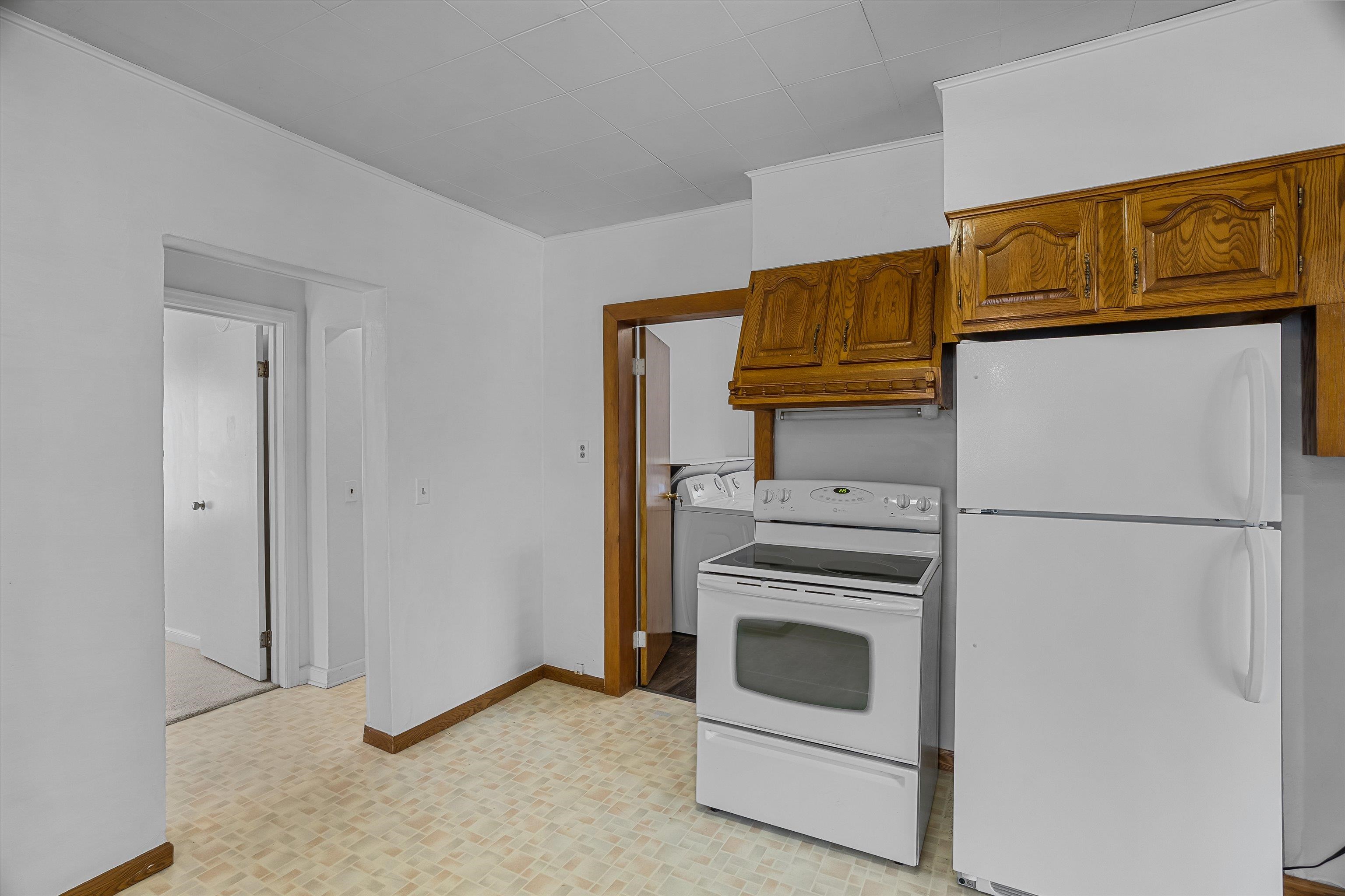 107 E WENDELL STREET, Spencer, Wisconsin 54479, 3 Bedrooms Bedrooms, ,1 BathroomBathrooms,Residential,For Sale,107 E WENDELL STREET,22600178