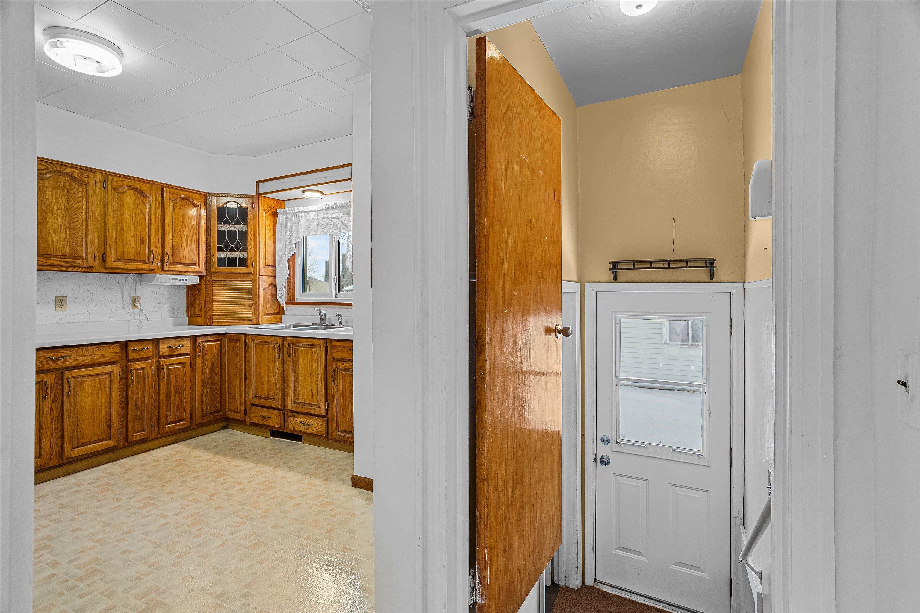 107 E WENDELL STREET, Spencer, Wisconsin 54479, 3 Bedrooms Bedrooms, ,1 BathroomBathrooms,Residential,For Sale,107 E WENDELL STREET,22600178