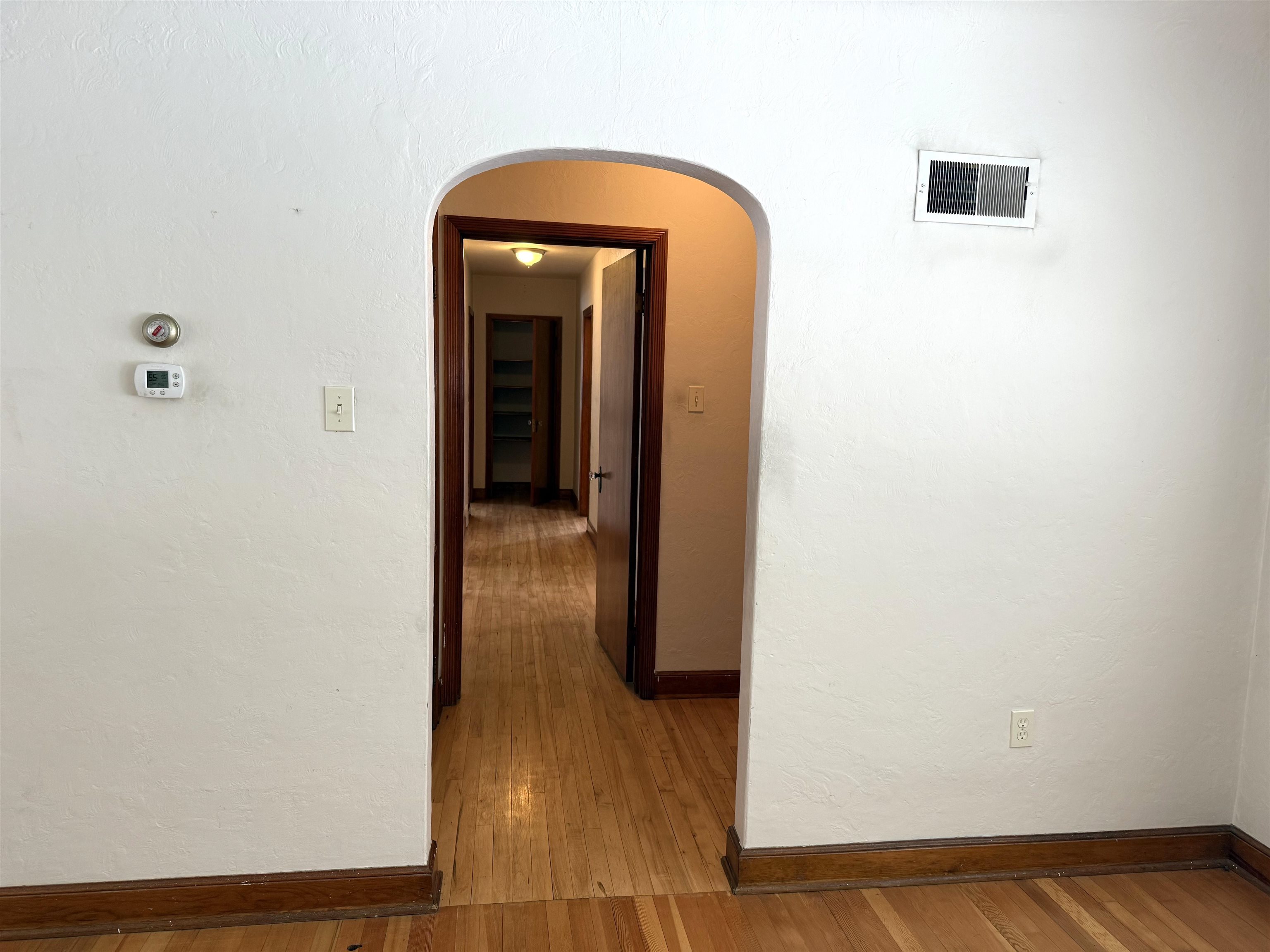 7892 OLD 101 ROAD, Armstrong Creek, Wisconsin 54103, 4 Bedrooms Bedrooms, ,1 BathroomBathrooms,Residential,For Sale,7892 OLD 101 ROAD,22600179