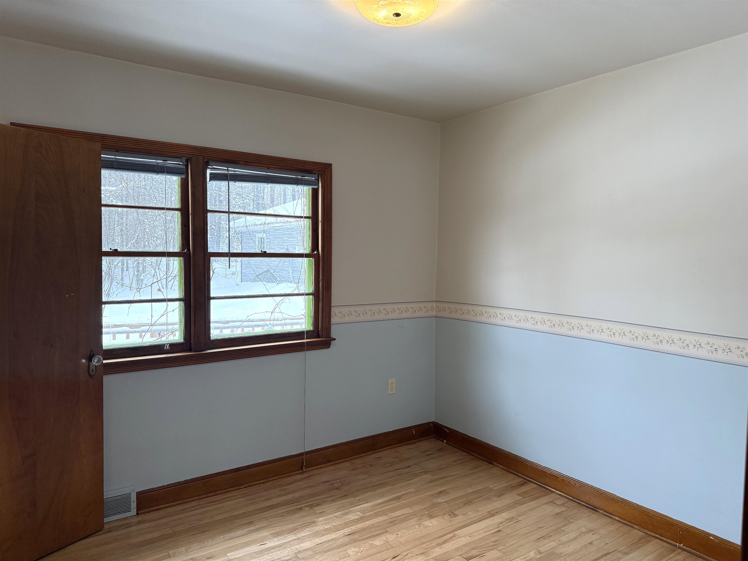7892 OLD 101 ROAD, Armstrong Creek, Wisconsin 54103, 4 Bedrooms Bedrooms, ,1 BathroomBathrooms,Residential,For Sale,7892 OLD 101 ROAD,22600179