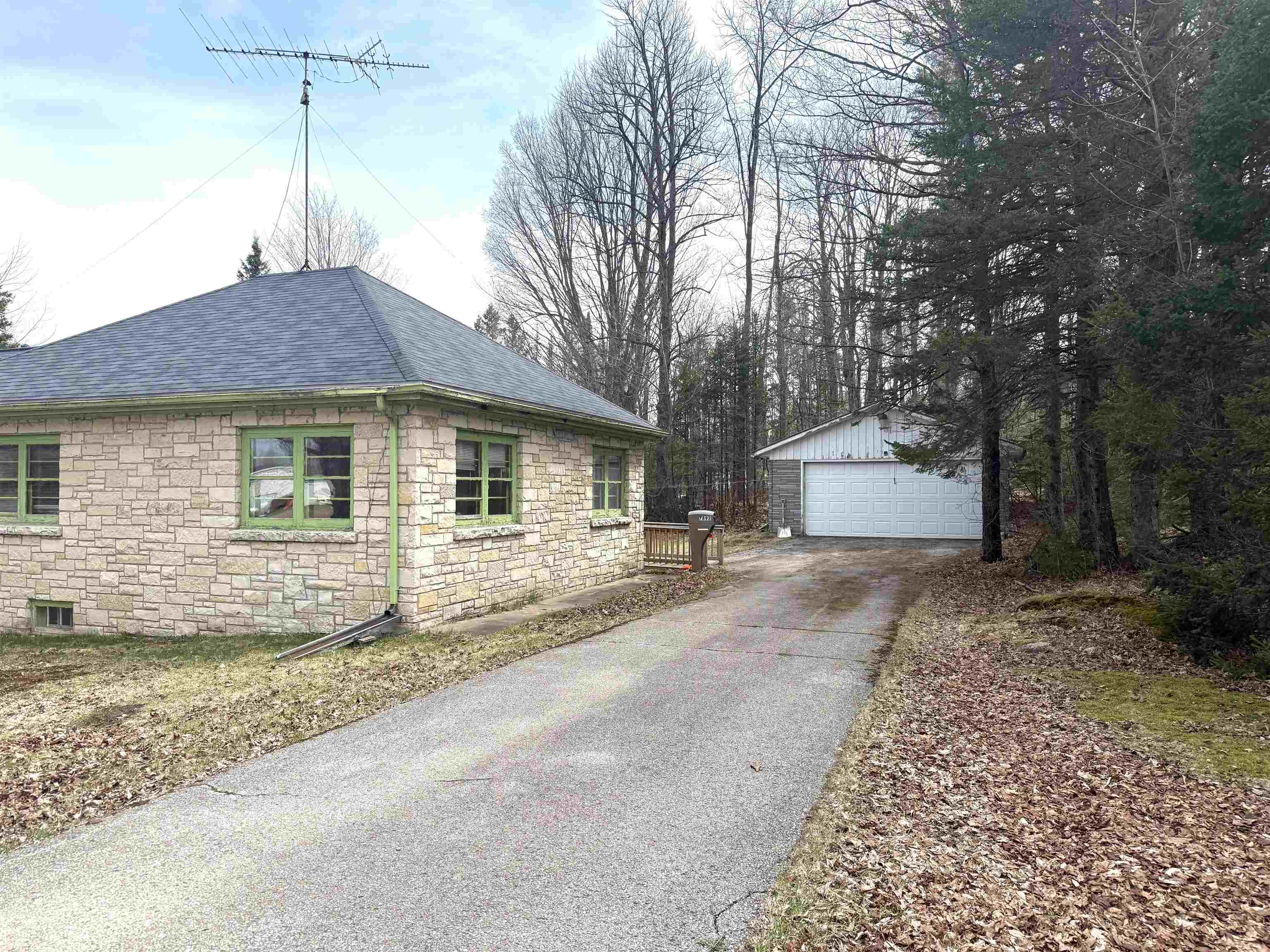 7892 OLD 101 ROAD, Armstrong Creek, Wisconsin 54103, 4 Bedrooms Bedrooms, ,1 BathroomBathrooms,Residential,For Sale,7892 OLD 101 ROAD,22600179