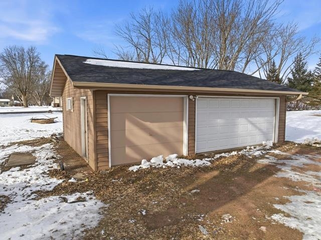 1504 S WASHINGTON AVENUE, Marshfield, Wisconsin 54449, 2 Bedrooms Bedrooms, ,1 BathroomBathrooms,Residential,For Sale,1504 S WASHINGTON AVENUE,22600185