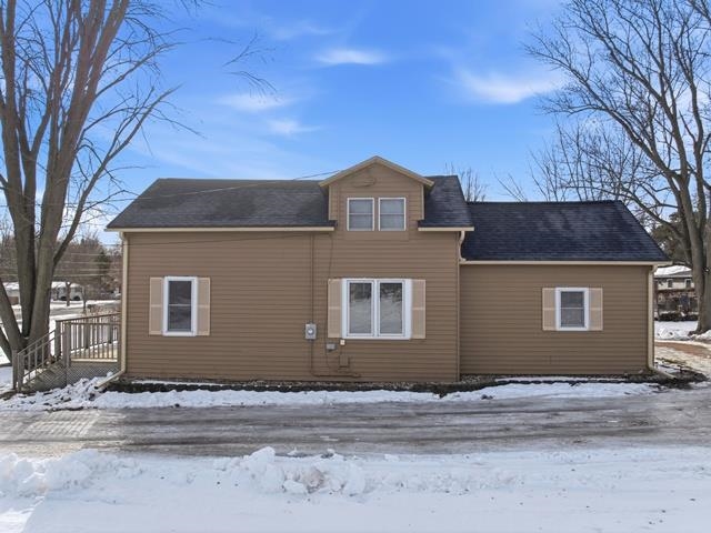1504 S WASHINGTON AVENUE, Marshfield, Wisconsin 54449, 2 Bedrooms Bedrooms, ,1 BathroomBathrooms,Residential,For Sale,1504 S WASHINGTON AVENUE,22600185