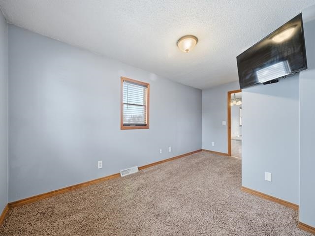 1504 S WASHINGTON AVENUE, Marshfield, Wisconsin 54449, 2 Bedrooms Bedrooms, ,1 BathroomBathrooms,Residential,For Sale,1504 S WASHINGTON AVENUE,22600185