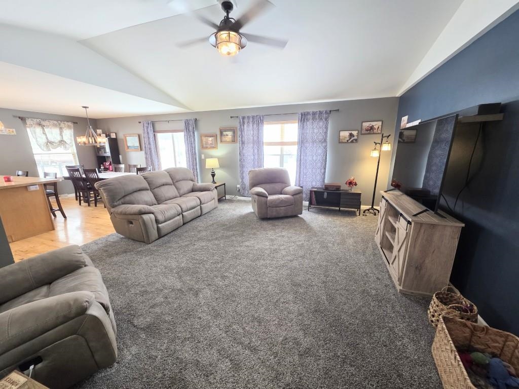 804 RANGELINE ROAD, Mosinee, Wisconsin 54455, 3 Bedrooms Bedrooms, ,2 BathroomsBathrooms,Residential,For Sale,804 RANGELINE ROAD,22600196