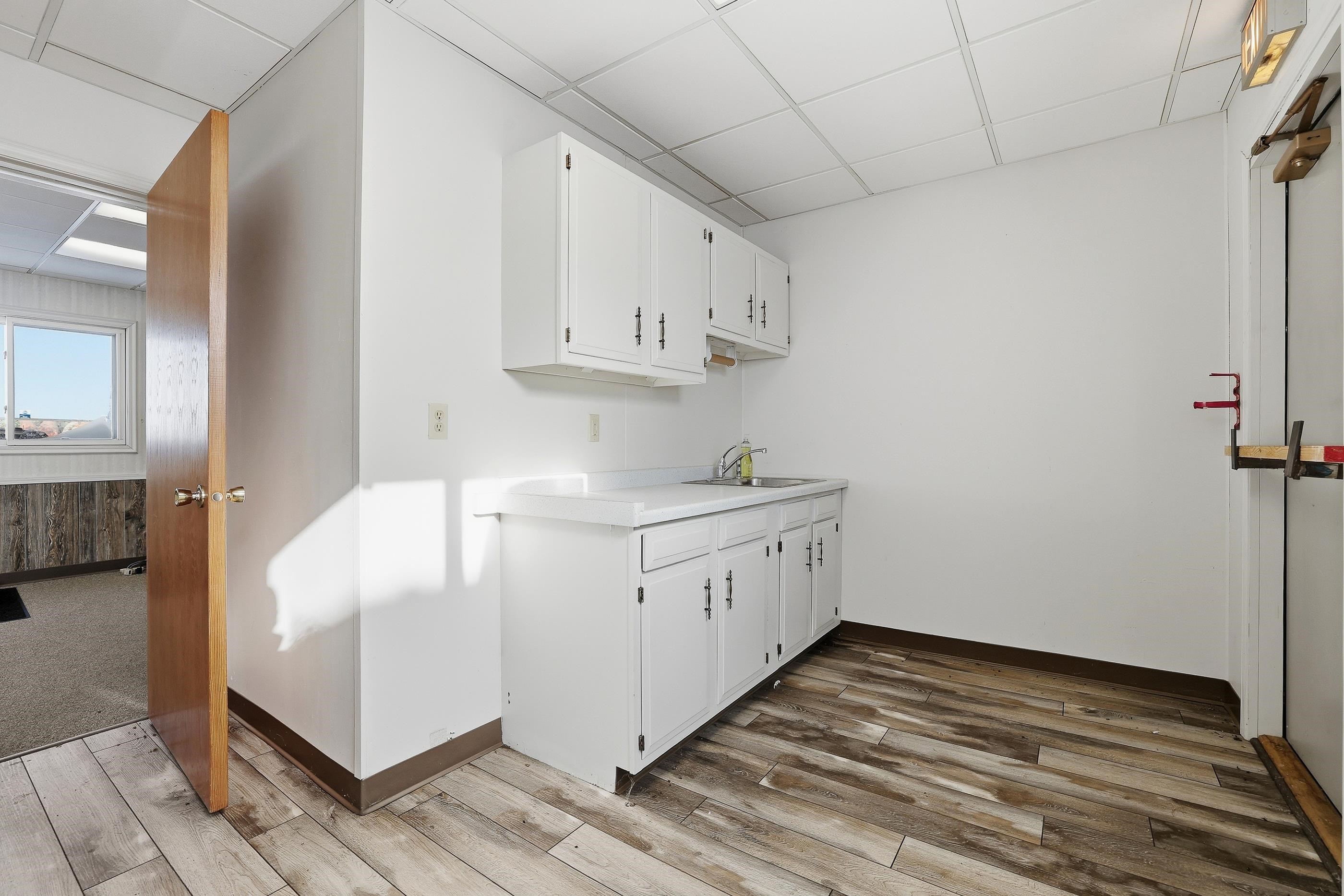 5500 PRAIRIE DRIVE, Plover, Wisconsin 54467, ,Commercial/industrial,For Sale,5500 PRAIRIE DRIVE,22600220