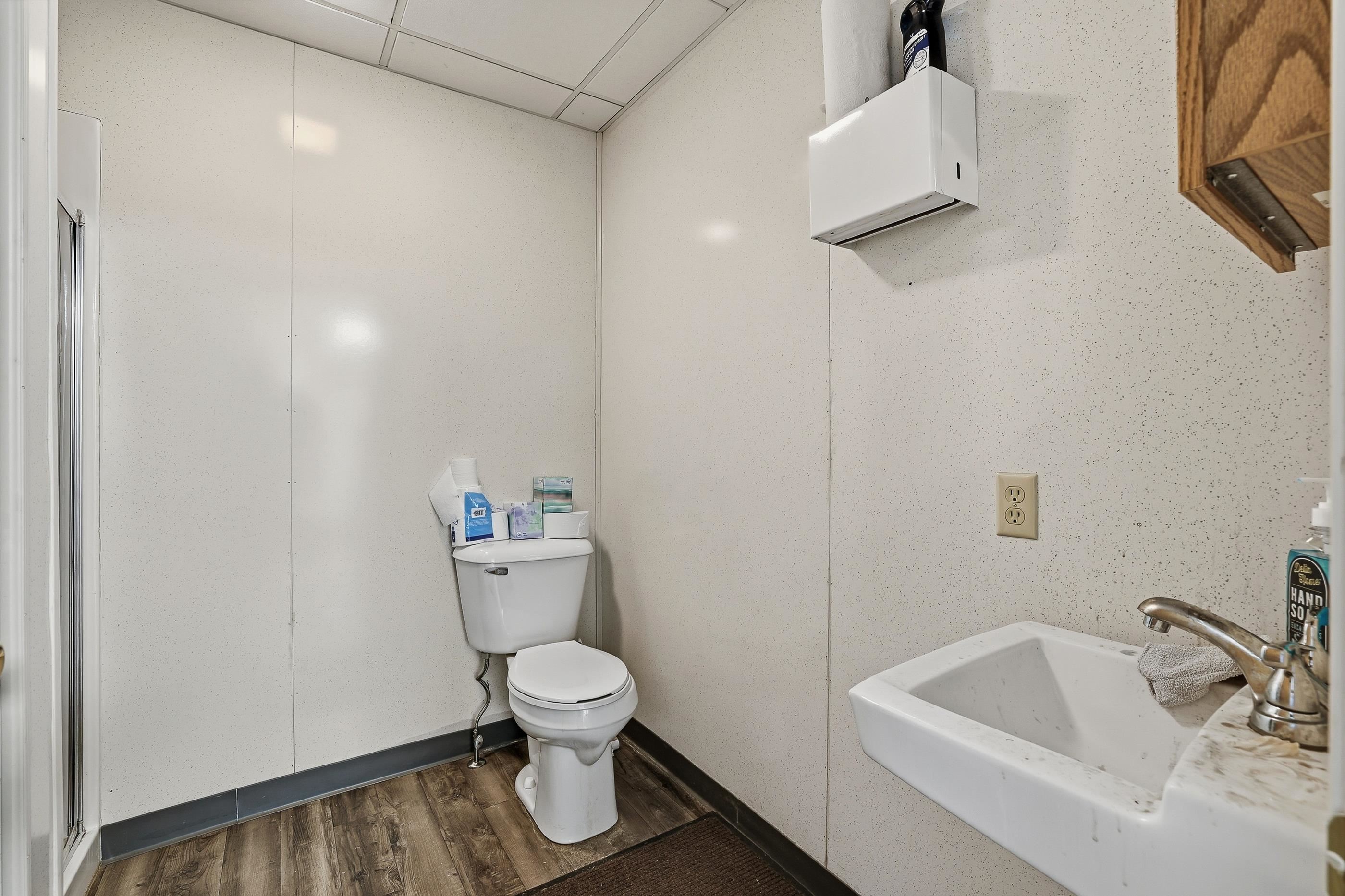 5500 PRAIRIE DRIVE, Plover, Wisconsin 54467, ,Commercial/industrial,For Sale,5500 PRAIRIE DRIVE,22600220