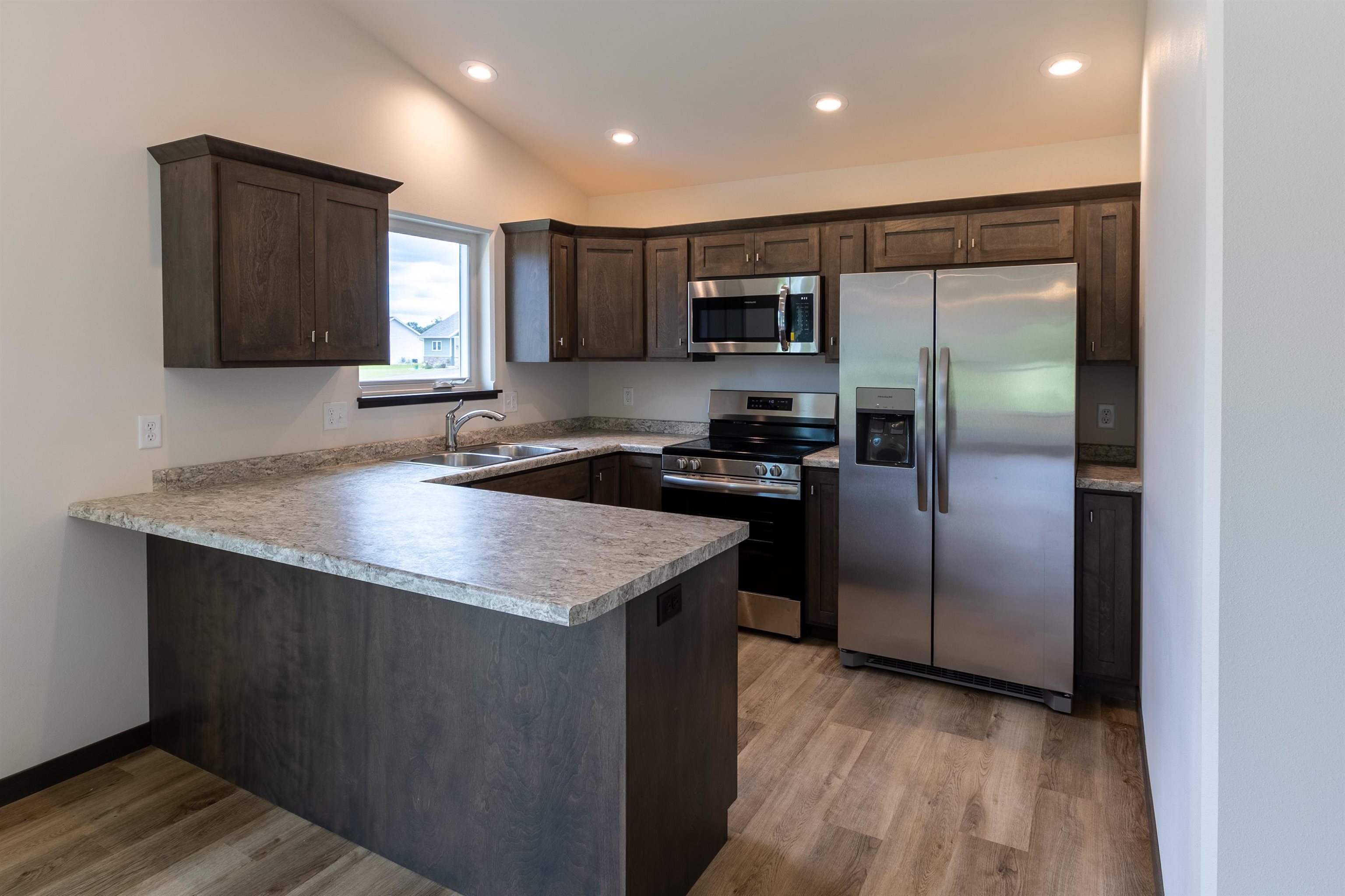 925 MORNING STAR LANE, Plover, Wisconsin 54467, 2 Bedrooms Bedrooms, ,2 BathroomsBathrooms,Residential,For Sale,925 MORNING STAR LANE,22600236