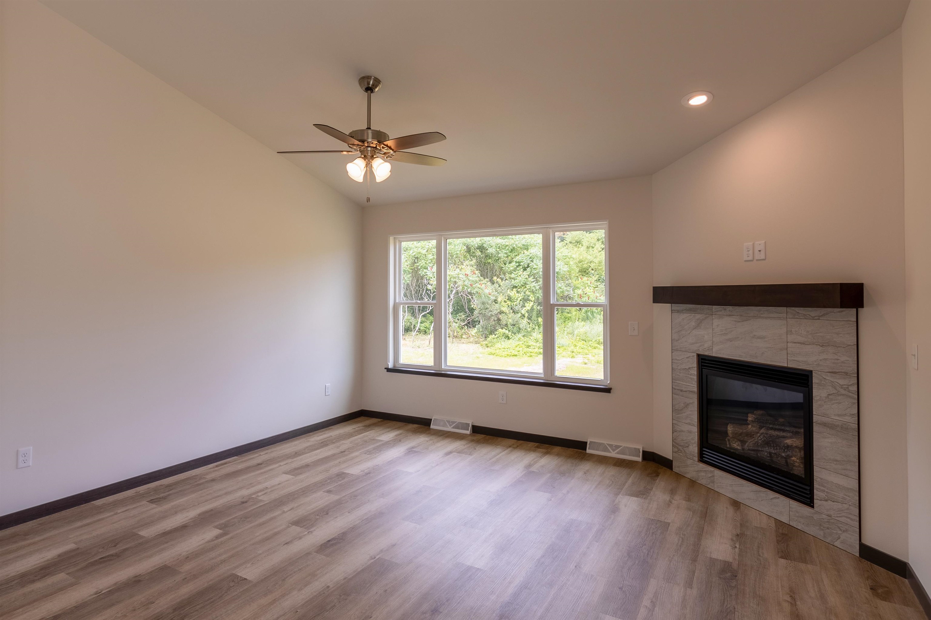 925 MORNING STAR LANE, Plover, Wisconsin 54467, 2 Bedrooms Bedrooms, ,2 BathroomsBathrooms,Residential,For Sale,925 MORNING STAR LANE,22600236