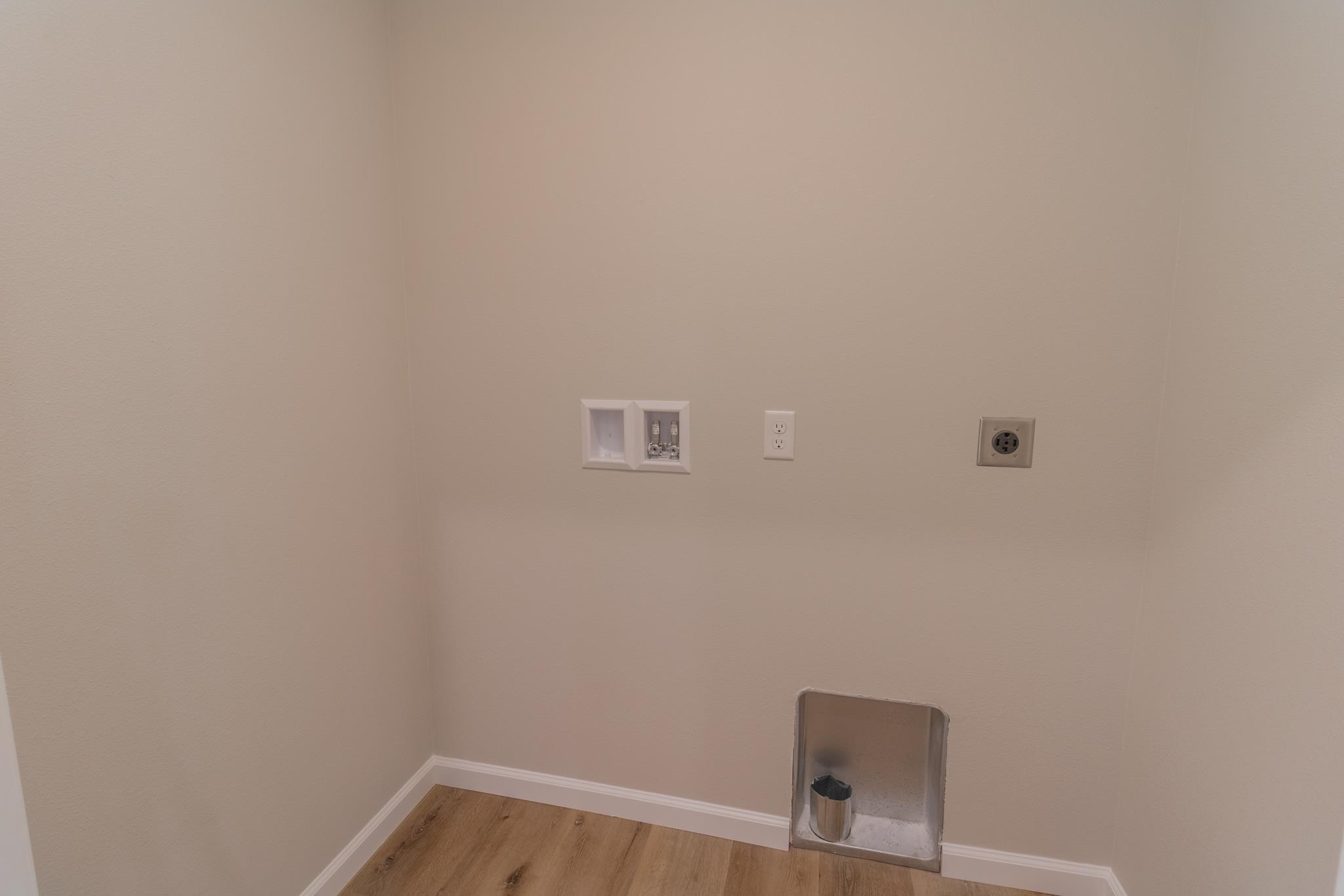 204 LEONARD STREET, Stevens Point, Wisconsin 54482, 3 Bedrooms Bedrooms, ,2 BathroomsBathrooms,Residential,For Sale,204 LEONARD STREET,22600251