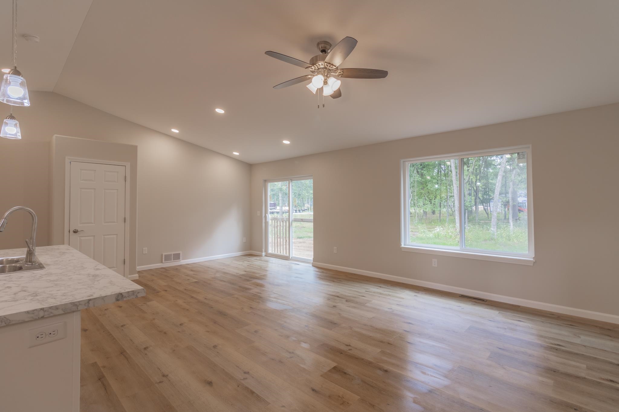 204 LEONARD STREET, Stevens Point, Wisconsin 54482, 3 Bedrooms Bedrooms, ,2 BathroomsBathrooms,Residential,For Sale,204 LEONARD STREET,22600251
