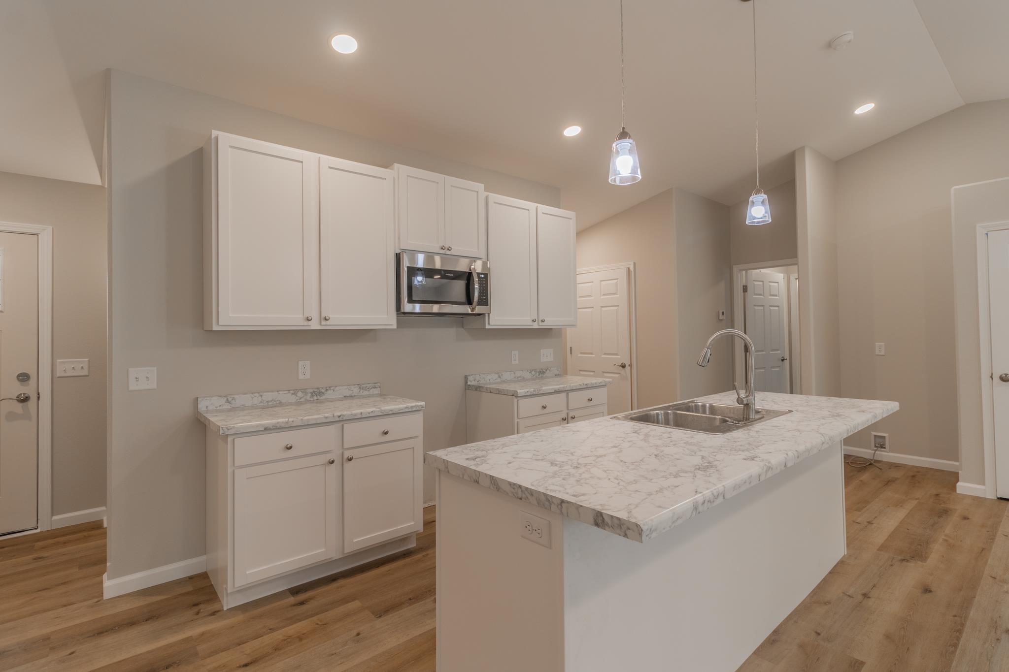 204 LEONARD STREET, Stevens Point, Wisconsin 54482, 3 Bedrooms Bedrooms, ,2 BathroomsBathrooms,Residential,For Sale,204 LEONARD STREET,22600251