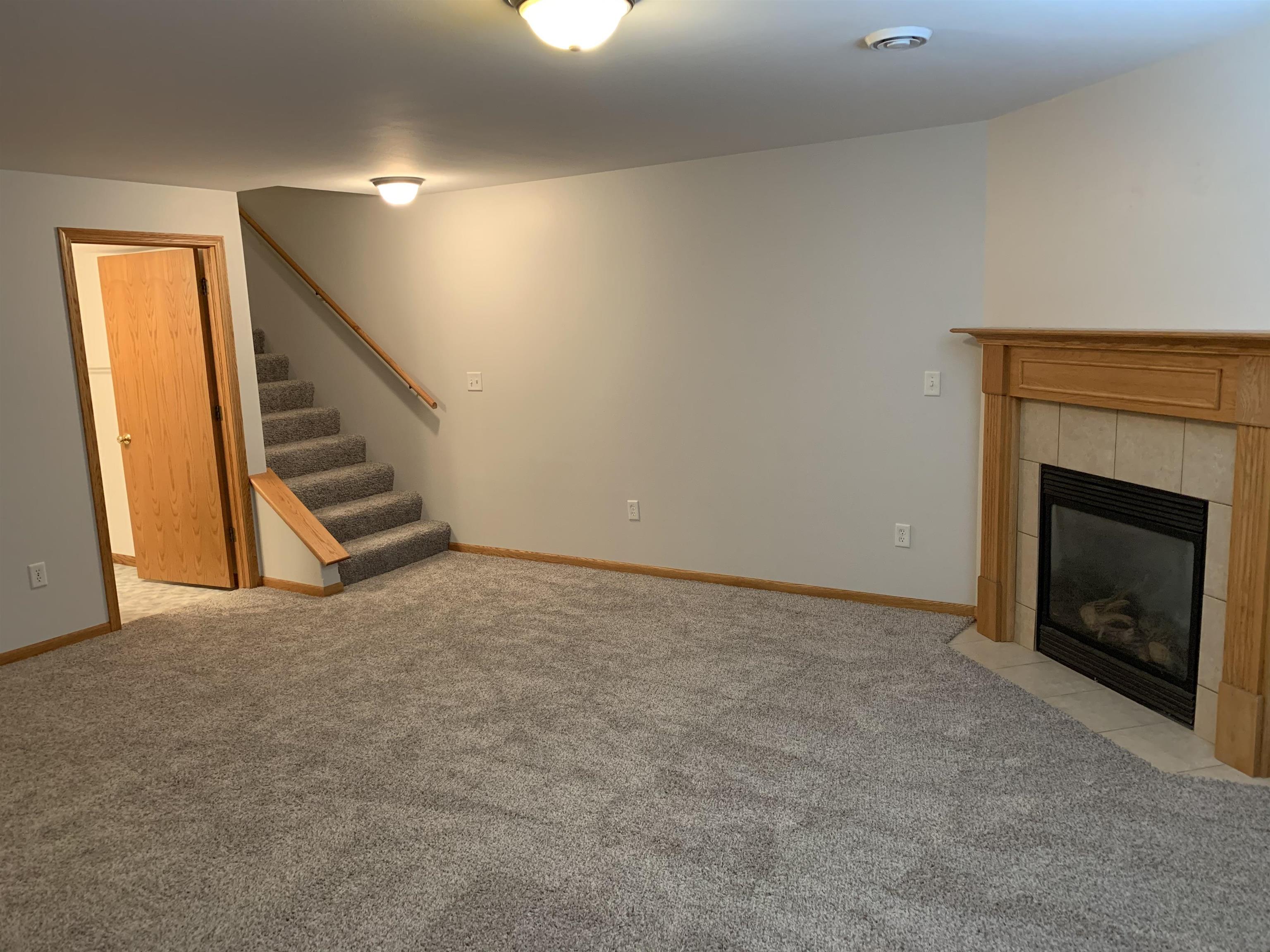 1224-1226 N 16TH AVENUE, Wausau, Wisconsin 54401, 2 Bedrooms Bedrooms, ,2.5 BathroomsBathrooms,Multi-family,For Sale,1224-1226 N 16TH AVENUE,22600267