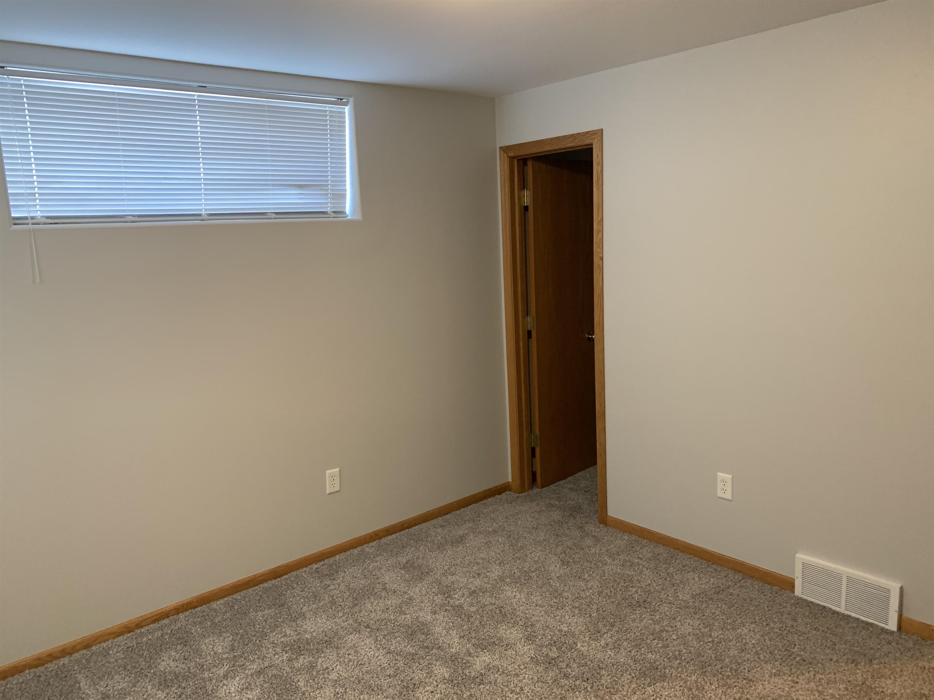 1224-1226 N 16TH AVENUE, Wausau, Wisconsin 54401, 2 Bedrooms Bedrooms, ,2.5 BathroomsBathrooms,Multi-family,For Sale,1224-1226 N 16TH AVENUE,22600267