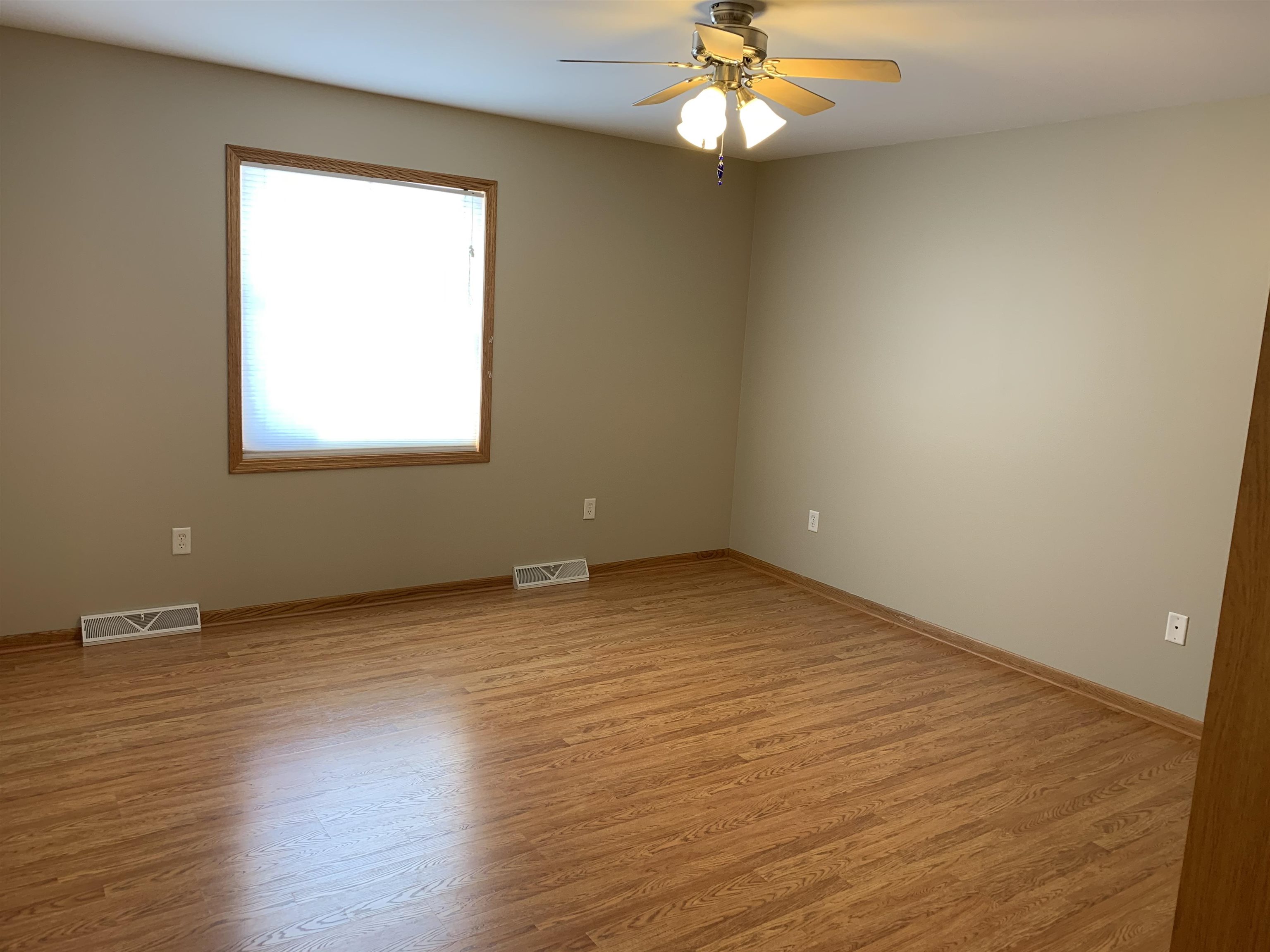 1224-1226 N 16TH AVENUE, Wausau, Wisconsin 54401, 2 Bedrooms Bedrooms, ,2.5 BathroomsBathrooms,Multi-family,For Sale,1224-1226 N 16TH AVENUE,22600267