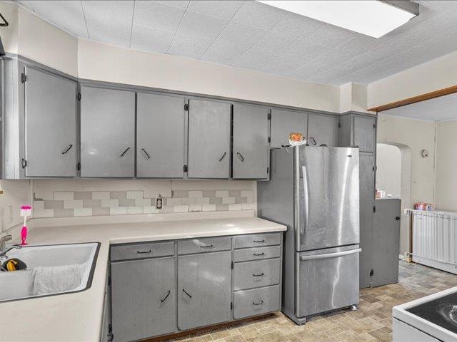 605 S VINE AVENUE, Marshfield, Wisconsin 54449, 3 Bedrooms Bedrooms, ,2 BathroomsBathrooms,Residential,For Sale,605 S VINE AVENUE,22600269