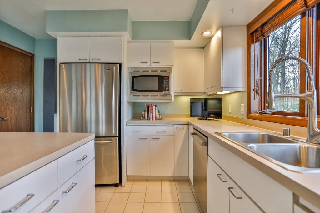 227238 CLIFFSIDE COURT, Wausau, Wisconsin 54401, 3 Bedrooms Bedrooms, ,2 BathroomsBathrooms,Residential,For Sale,227238 CLIFFSIDE COURT,22600272