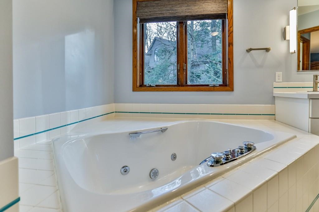 227238 CLIFFSIDE COURT, Wausau, Wisconsin 54401, 3 Bedrooms Bedrooms, ,2 BathroomsBathrooms,Residential,For Sale,227238 CLIFFSIDE COURT,22600272