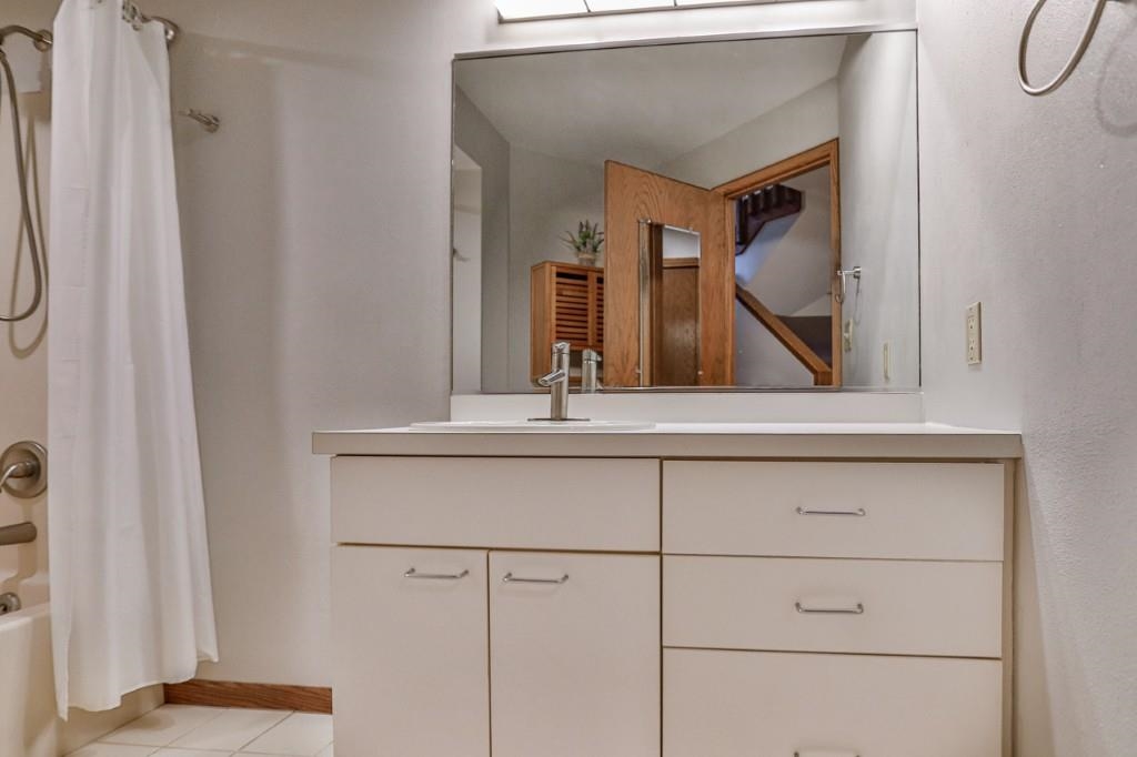 227238 CLIFFSIDE COURT, Wausau, Wisconsin 54401, 3 Bedrooms Bedrooms, ,2 BathroomsBathrooms,Residential,For Sale,227238 CLIFFSIDE COURT,22600272