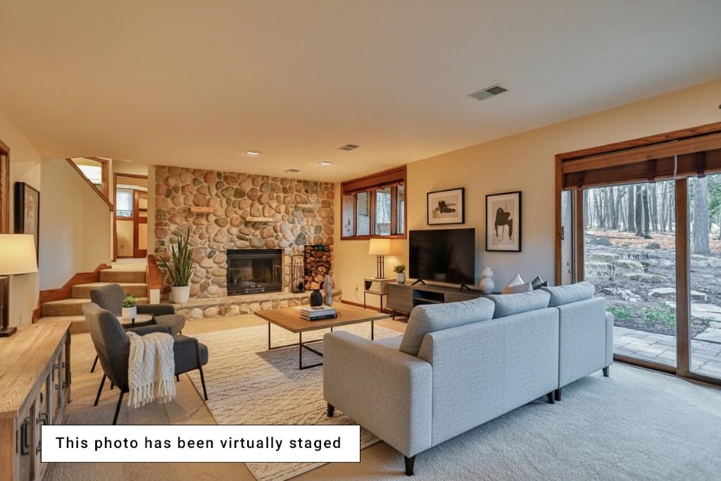 227238 CLIFFSIDE COURT, Wausau, Wisconsin 54401, 3 Bedrooms Bedrooms, ,2 BathroomsBathrooms,Residential,For Sale,227238 CLIFFSIDE COURT,22600272