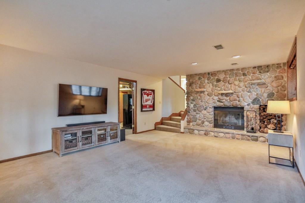 227238 CLIFFSIDE COURT, Wausau, Wisconsin 54401, 3 Bedrooms Bedrooms, ,2 BathroomsBathrooms,Residential,For Sale,227238 CLIFFSIDE COURT,22600272