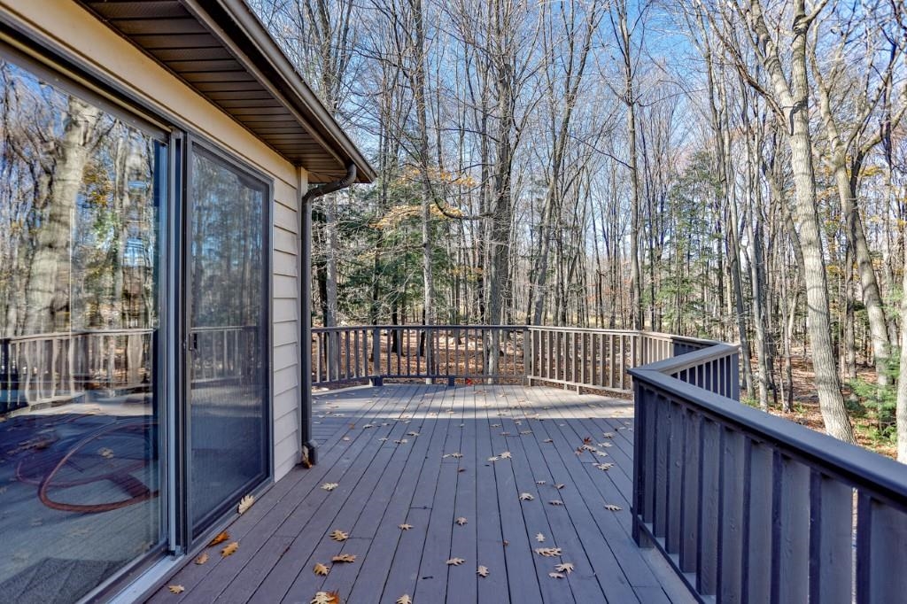 227238 CLIFFSIDE COURT, Wausau, Wisconsin 54401, 3 Bedrooms Bedrooms, ,2 BathroomsBathrooms,Residential,For Sale,227238 CLIFFSIDE COURT,22600272