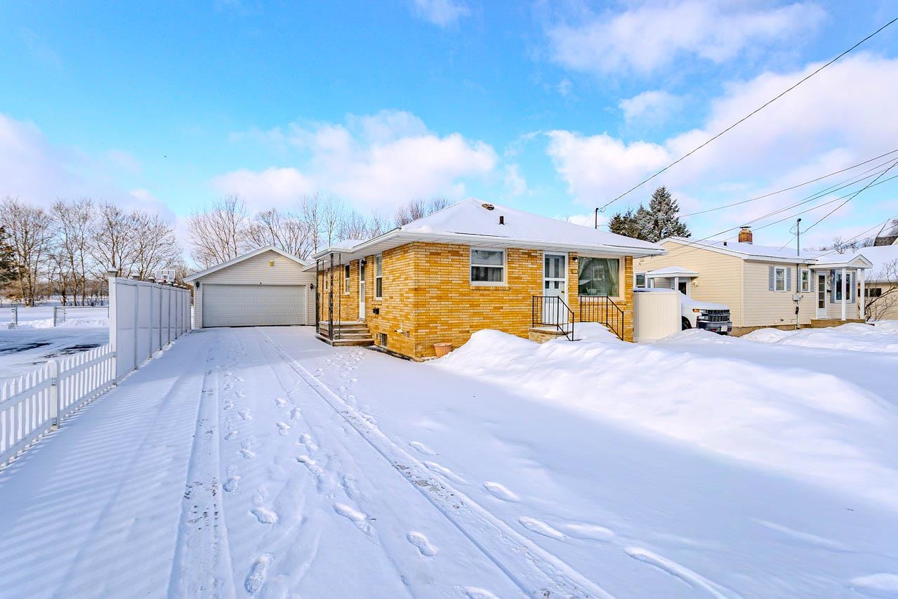 812 RIDGELAND AVENUE, Schofield, Wisconsin 54476, 3 Bedrooms Bedrooms, ,1 BathroomBathrooms,Residential,For Sale,812 RIDGELAND AVENUE,22600273