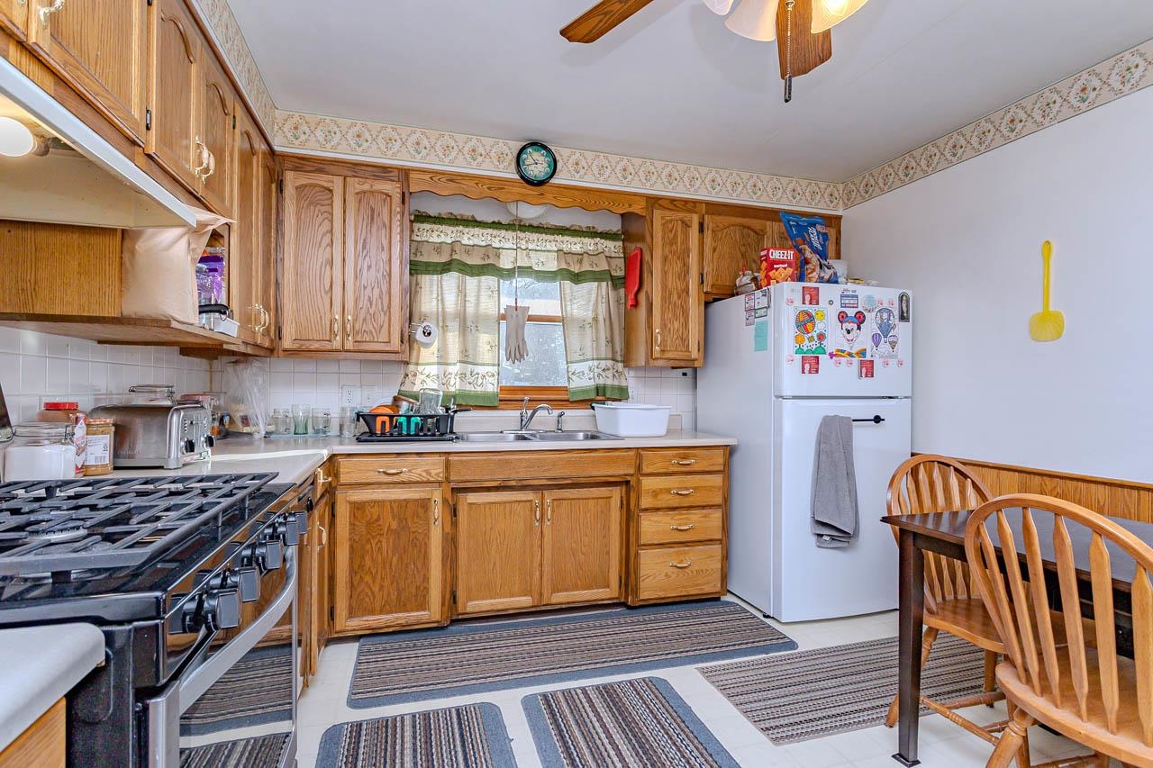 812 RIDGELAND AVENUE, Schofield, Wisconsin 54476, 3 Bedrooms Bedrooms, ,1 BathroomBathrooms,Residential,For Sale,812 RIDGELAND AVENUE,22600273