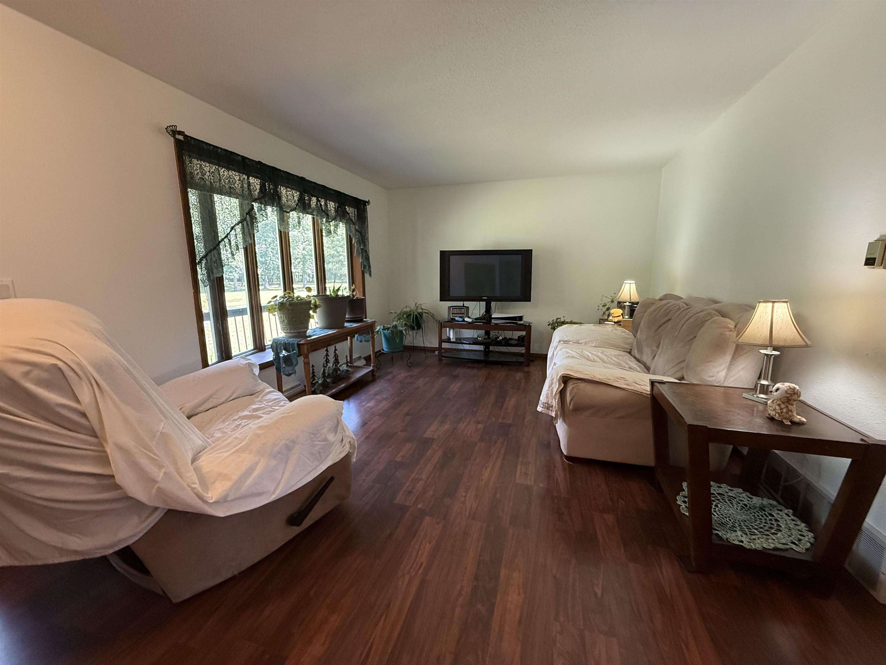 1066 CHURCH AVENUE, Wisconsin Rapids, Wisconsin 54494, 4 Bedrooms Bedrooms, ,2 BathroomsBathrooms,Residential,For Sale,1066 CHURCH AVENUE,22600281