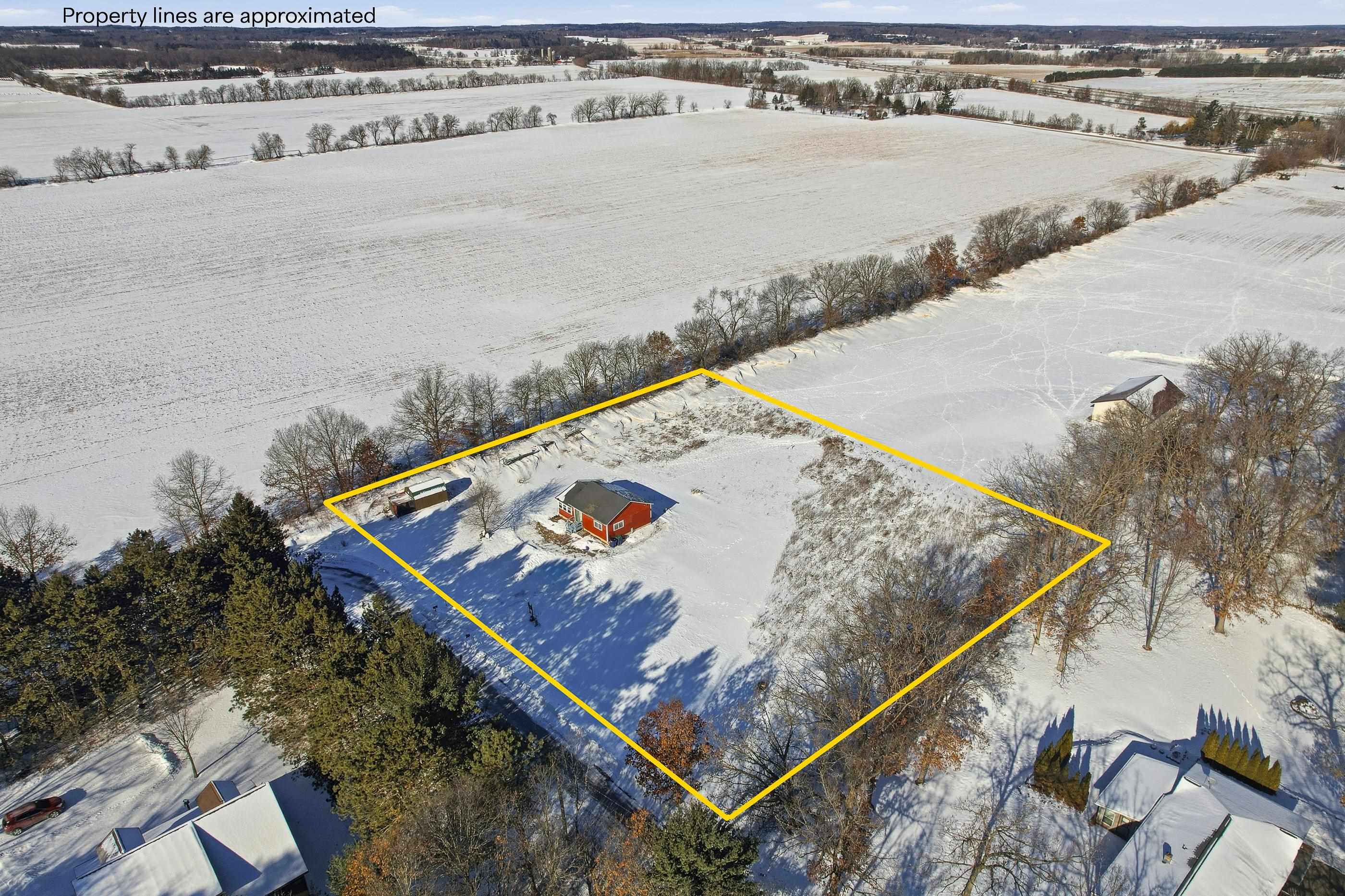 8910 NOKOMA LANE, Amherst, Wisconsin 54406, 2 Bedrooms Bedrooms, ,1 BathroomBathrooms,Residential,For Sale,8910 NOKOMA LANE,22600283