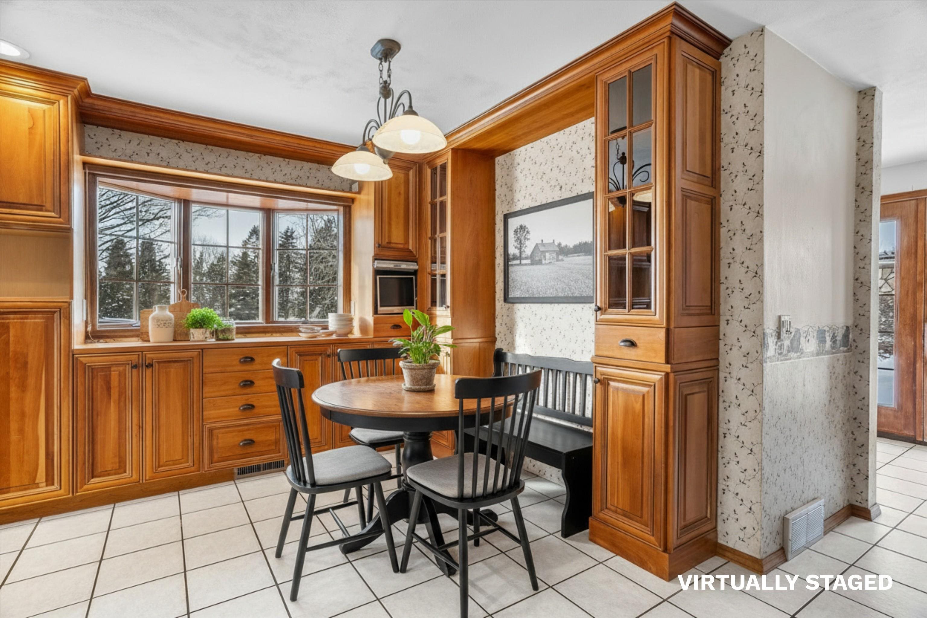 2909 W MANN STREET, Marshfield, Wisconsin 54449, 3 Bedrooms Bedrooms, ,2 BathroomsBathrooms,Residential,For Sale,2909 W MANN STREET,22600289